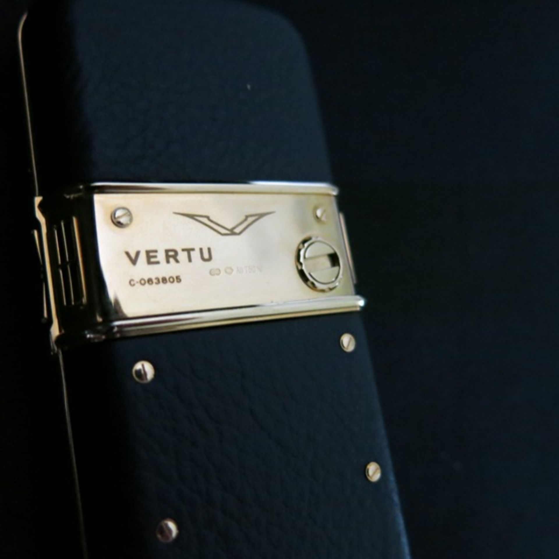 Vertu Constellation Classic Phone with 18kt Yellow Gold & Diamond Trim Bezel, Back Plate, Select Key - Image 3 of 6