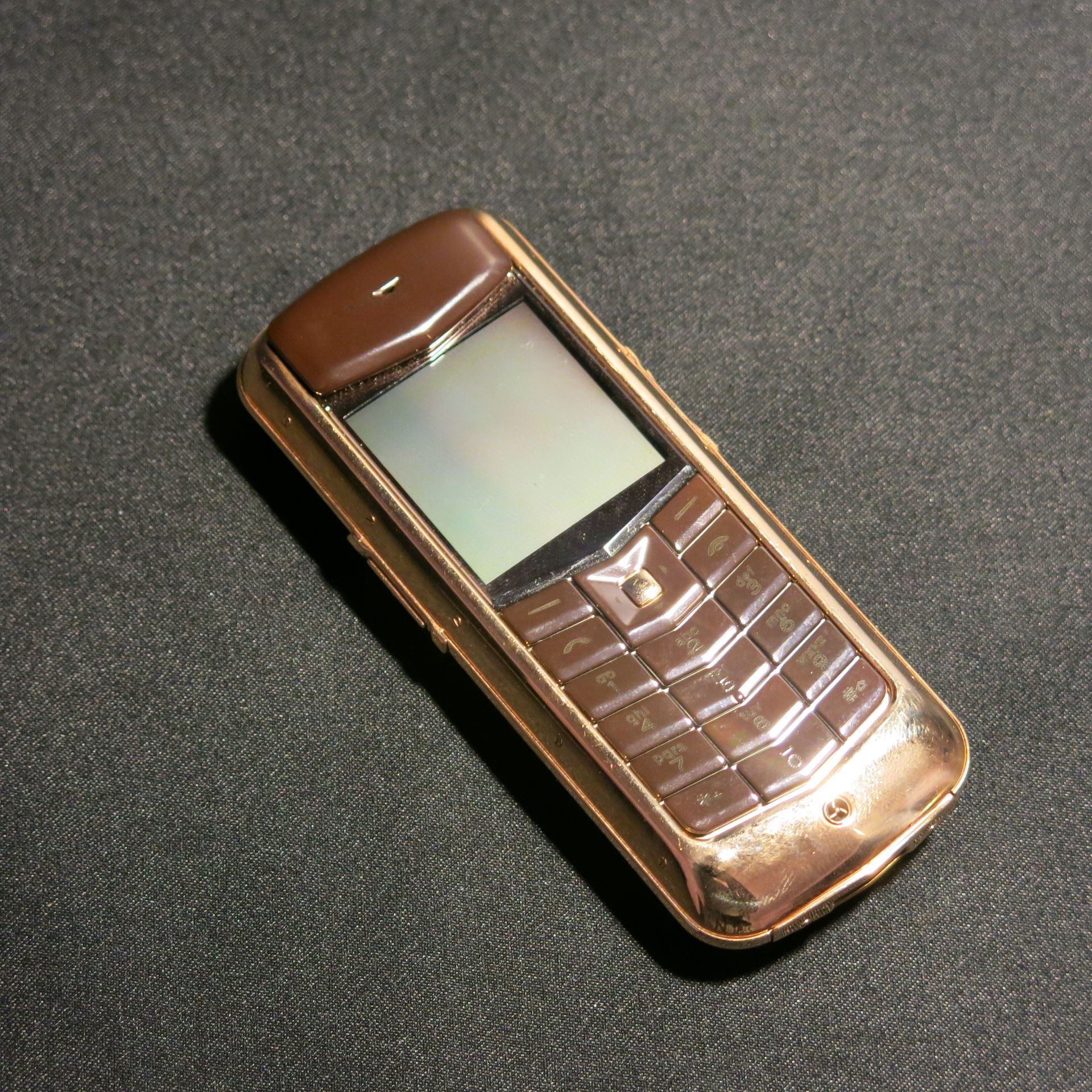 Entire Contents of the VERTU Museum Collection to Include: 105 Various Iconic Phones & Appearance - Image 77 of 106