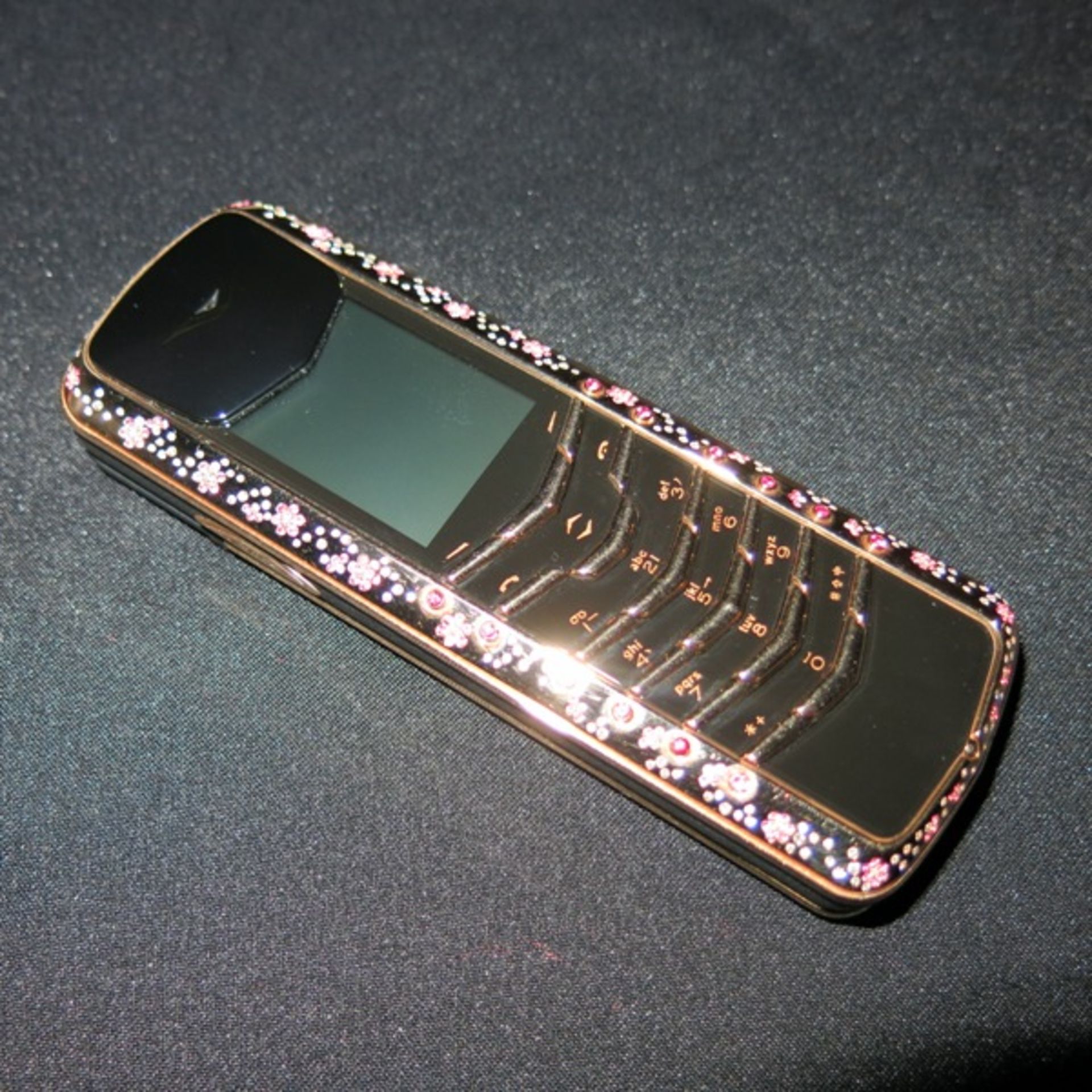 Vertu Signature Classic Phone in 18kt Red Gold, Set with Detailed Floral Designed Rubies & - Image 2 of 7