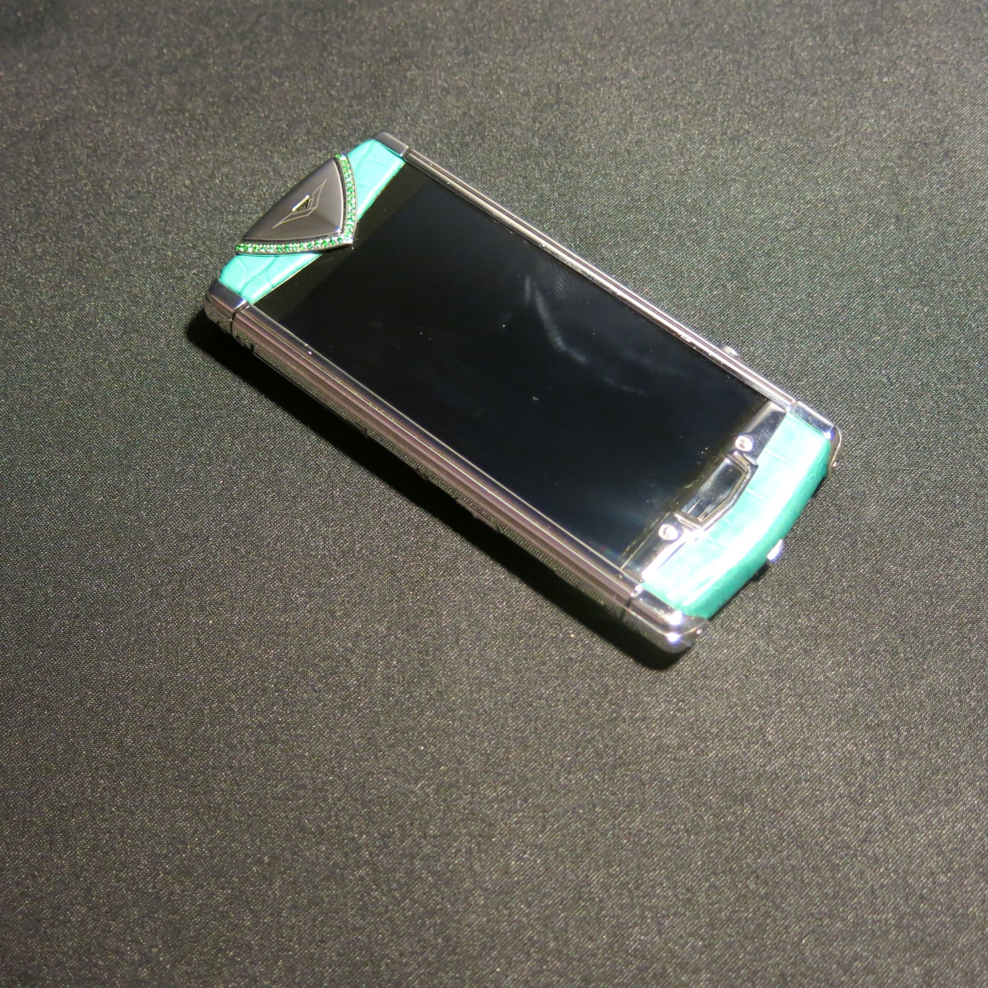 Entire Contents of the VERTU Museum Collection to Include: 105 Various Iconic Phones & Appearance - Image 93 of 106