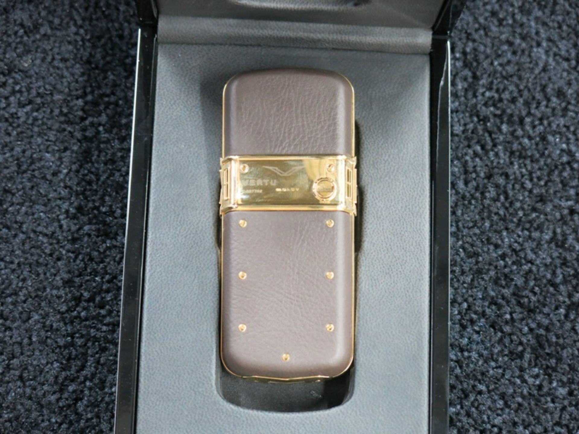 Vertu Constellation Classic with 18kt Yellow Gold Bezel, Back Plate, Select Key & Quarter Turn. - Image 2 of 2