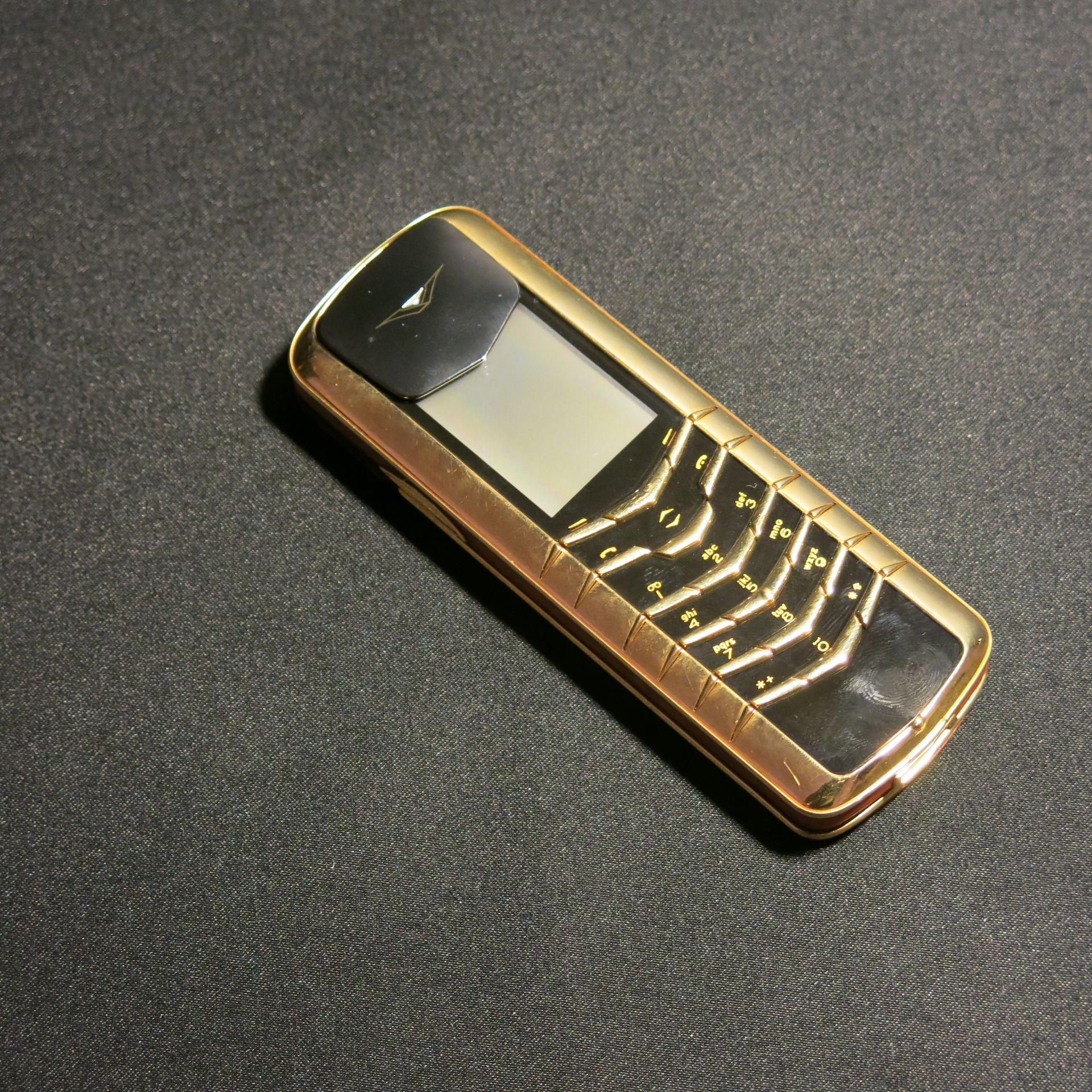 Entire Contents of the VERTU Museum Collection to Include: 105 Various Iconic Phones & Appearance - Image 71 of 106