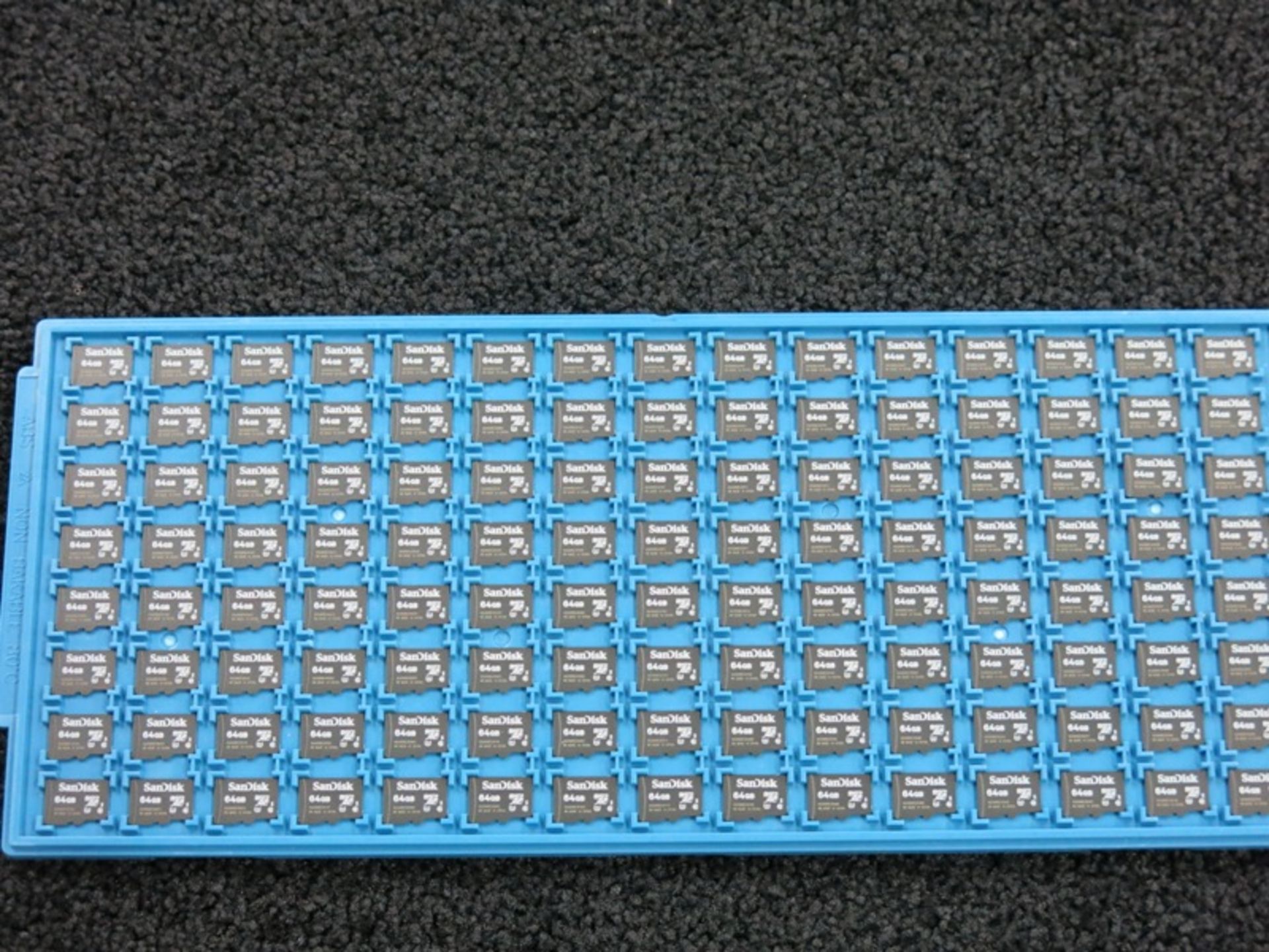 Approx 774 Micro SD Cards to Inlcud3e: 407 x 64GB / 254 x 32GB / 113 x 8GB (As Viewed) - Image 4 of 4