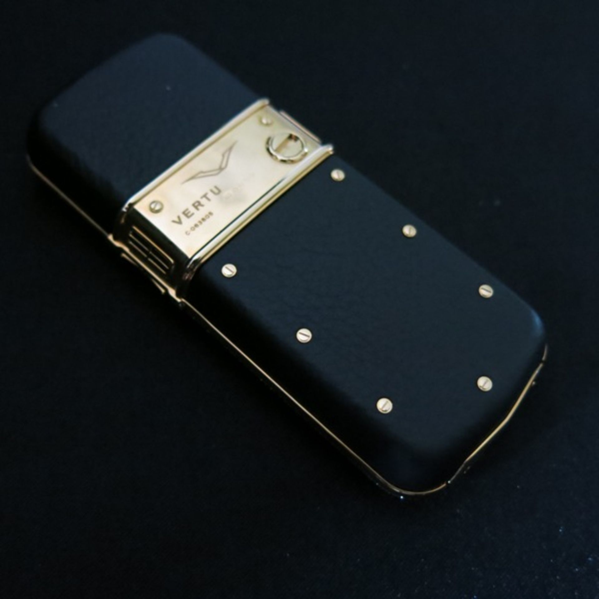 Vertu Constellation Classic Phone with 18kt Yellow Gold & Diamond Trim Bezel, Back Plate, Select Key - Image 2 of 6