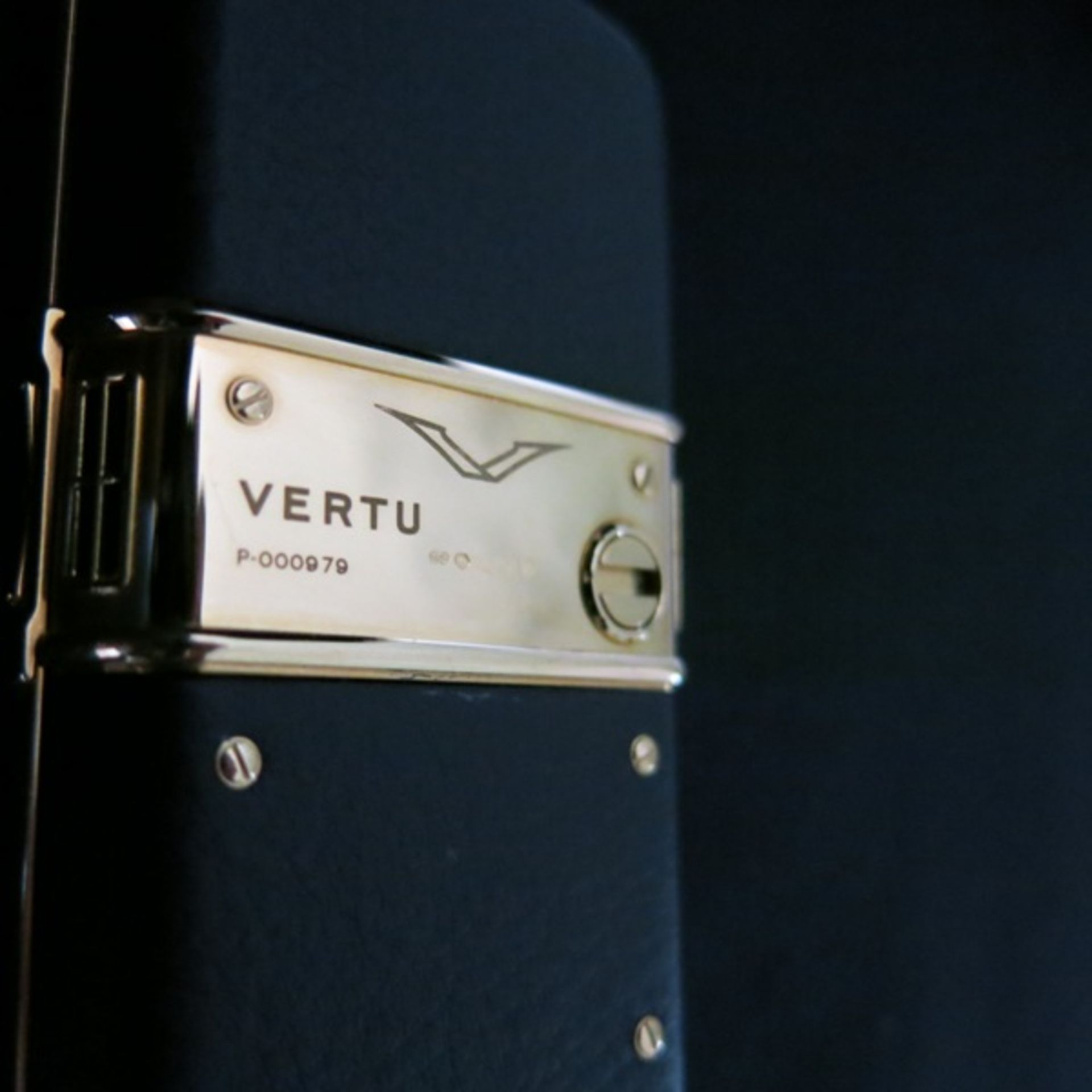 Vertu Constellation Classic with 18kt Yellow Gold Bezel, Back Plate, Select Key & Quarter Turn. - Image 3 of 6