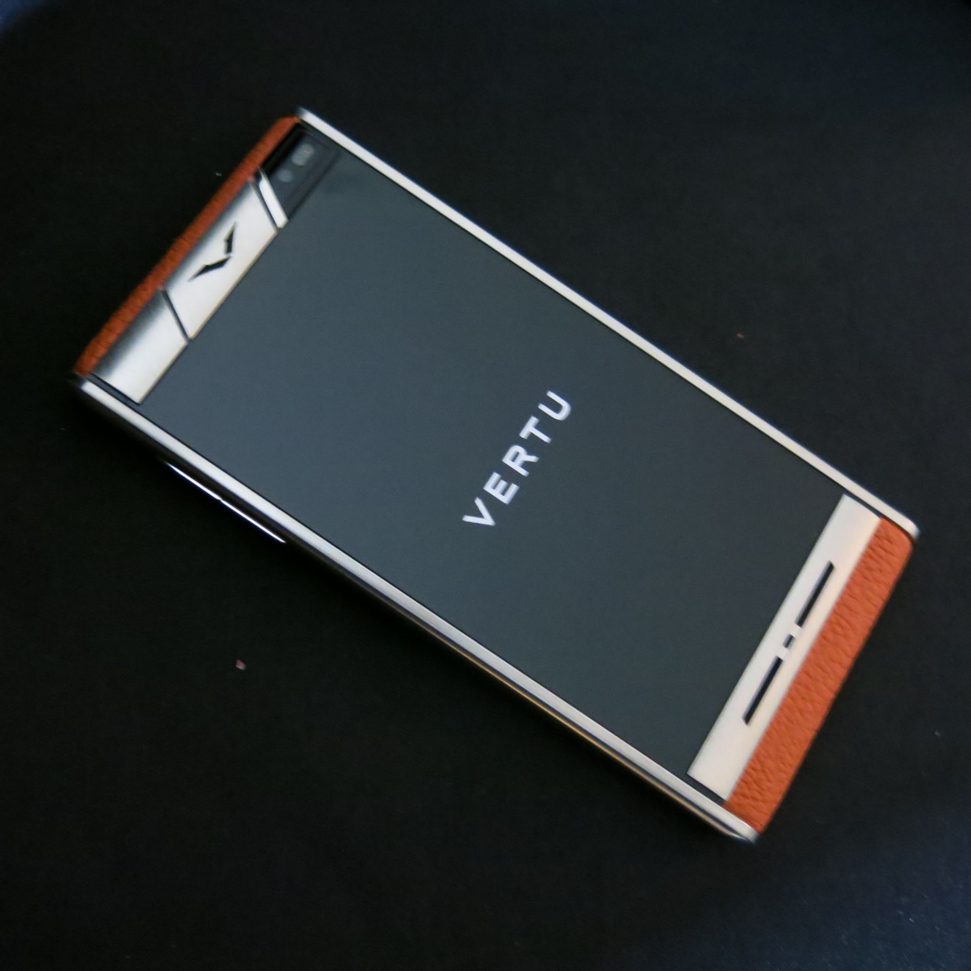 Entire Contents of the VERTU Museum Collection to Include: 105 Various Iconic Phones & Appearance - Image 21 of 106