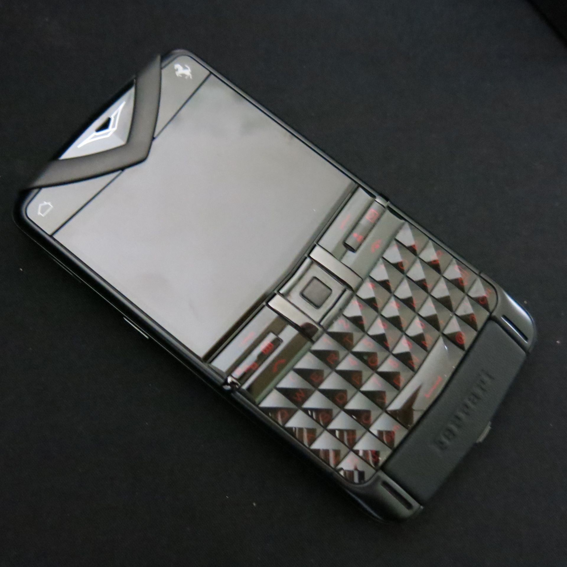 Entire Contents of the VERTU Museum Collection to Include: 105 Various Iconic Phones & Appearance - Image 80 of 106