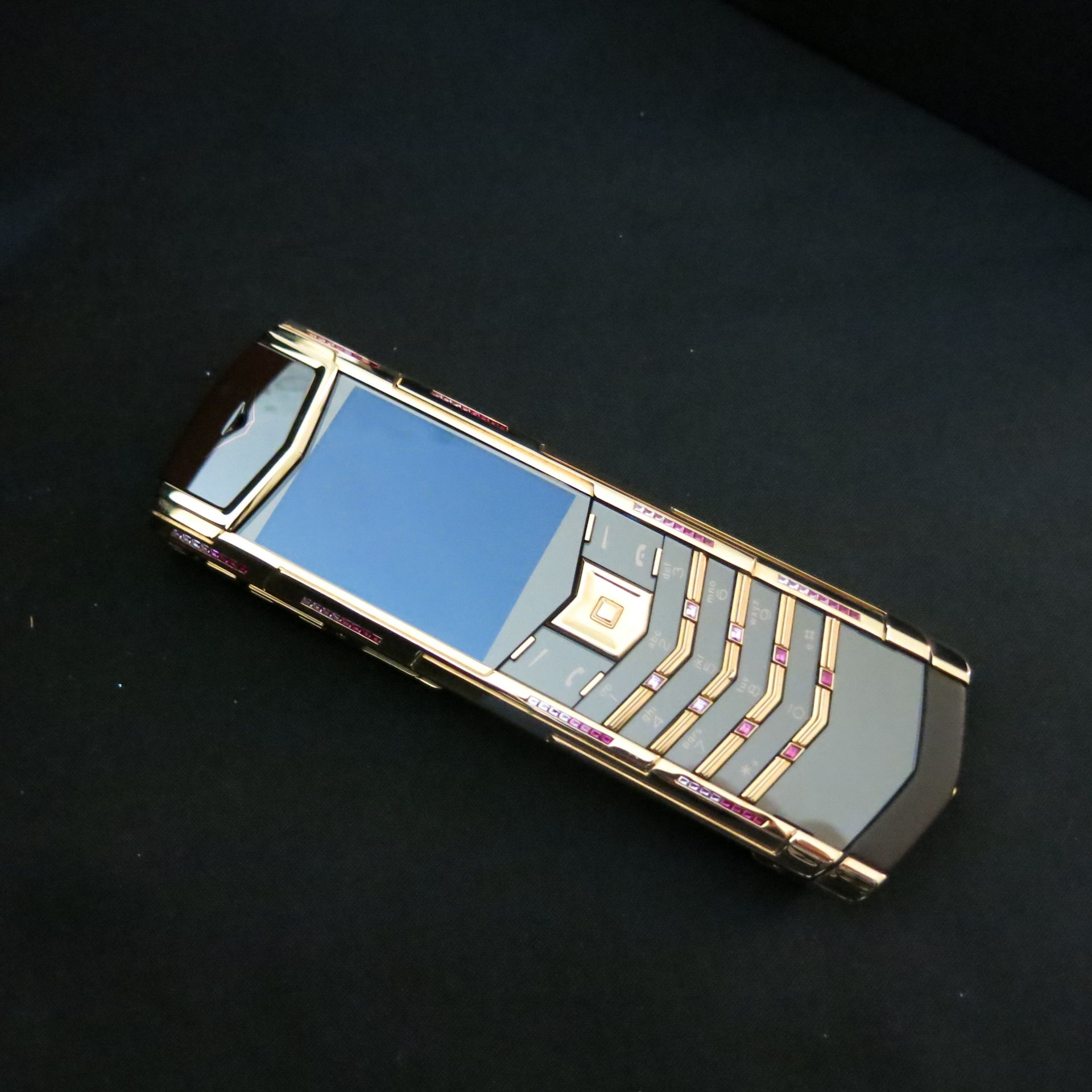 Entire Contents of the VERTU Museum Collection to Include: 105 Various Iconic Phones & Appearance - Image 7 of 106