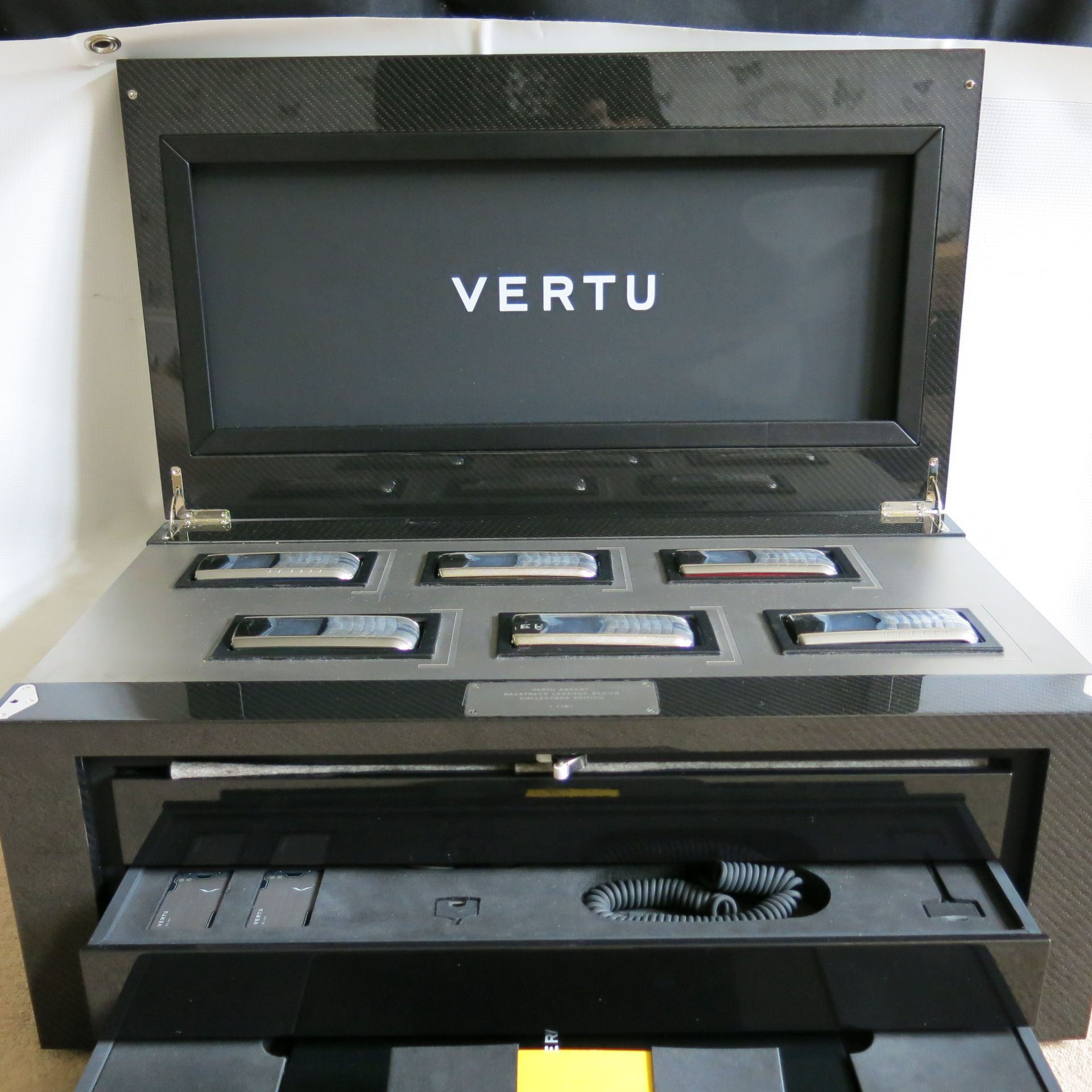 Presentation Display Case of 6 Vertu Ascent Racetrack Legend Series Phones. Collectors Edition 11/ - Image 4 of 9