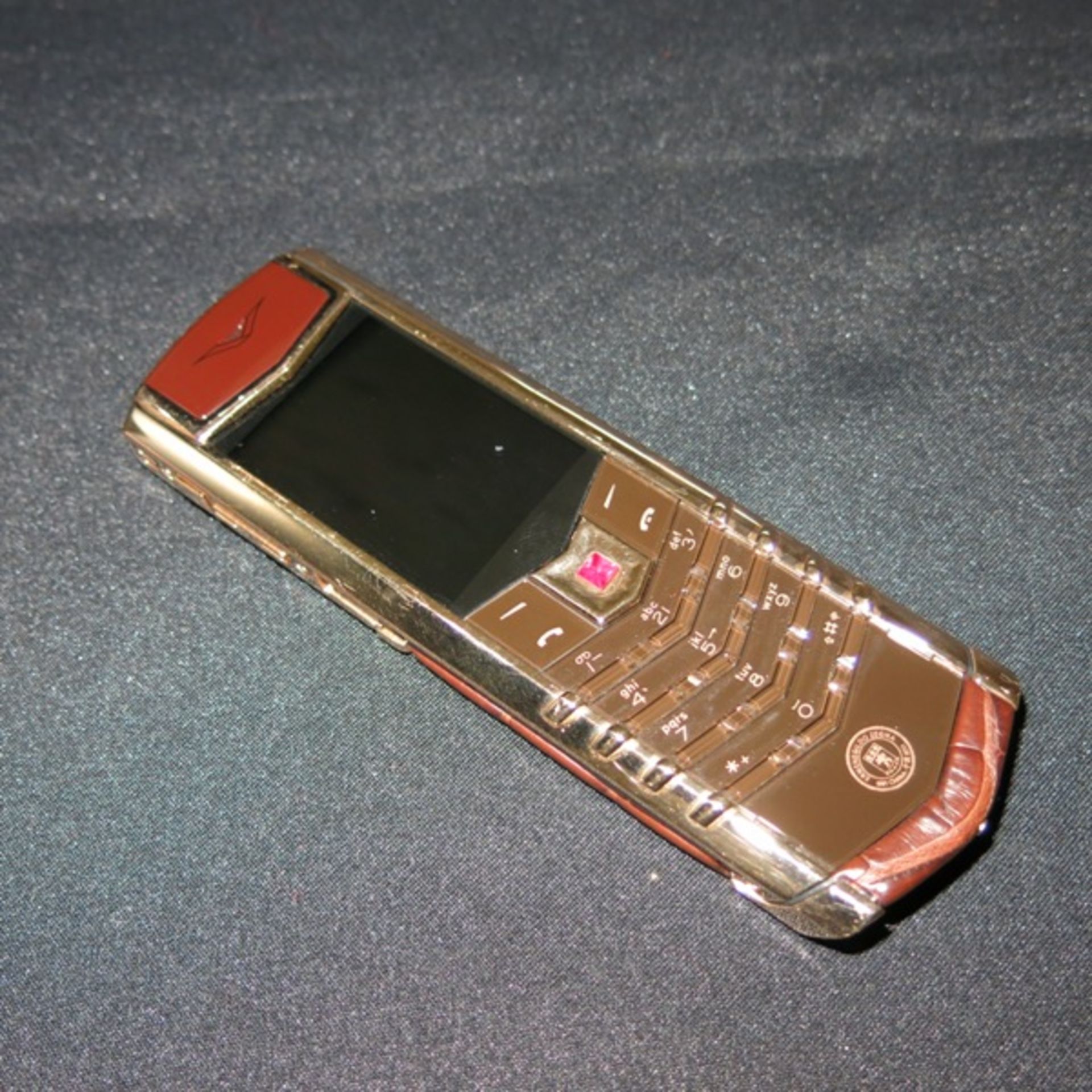 Vertu 18kt Red Gold Signature S Phone with Ruby Select Key. Furnished with Ceramic Pillow, - Image 4 of 4