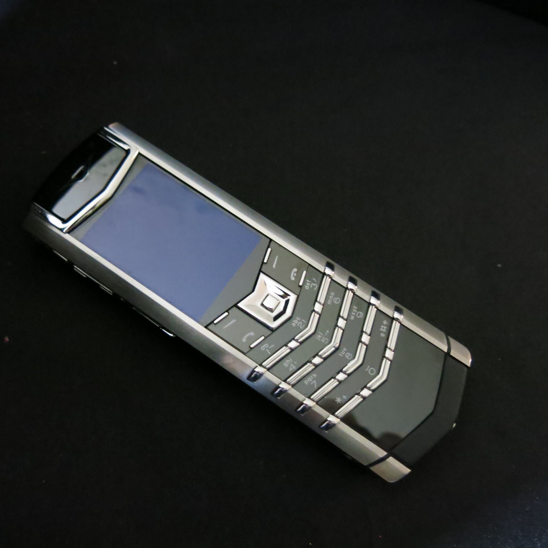Entire Contents of the VERTU Museum Collection to Include: 105 Various Iconic Phones & Appearance - Image 5 of 106
