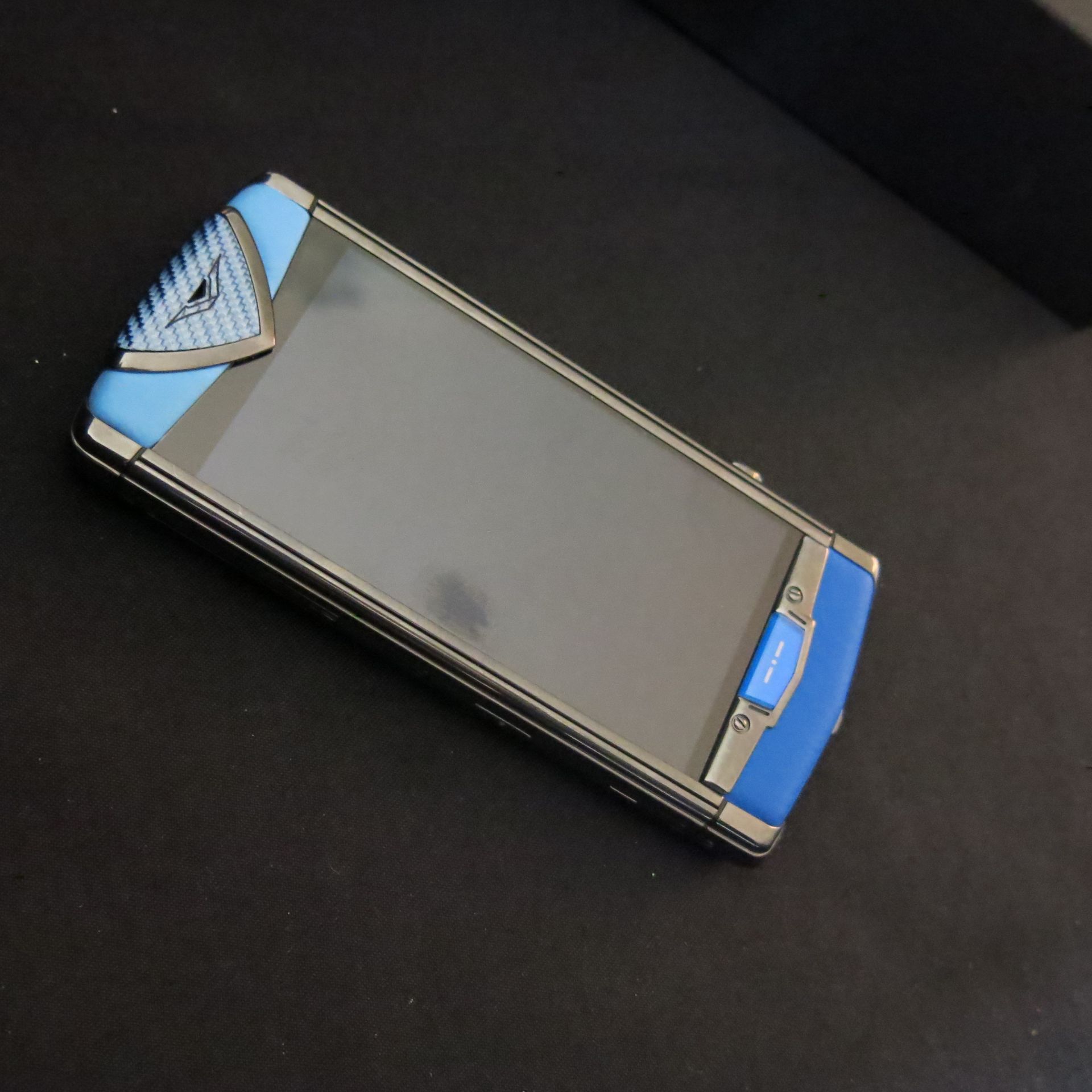 Entire Contents of the VERTU Museum Collection to Include: 105 Various Iconic Phones & Appearance - Image 16 of 106