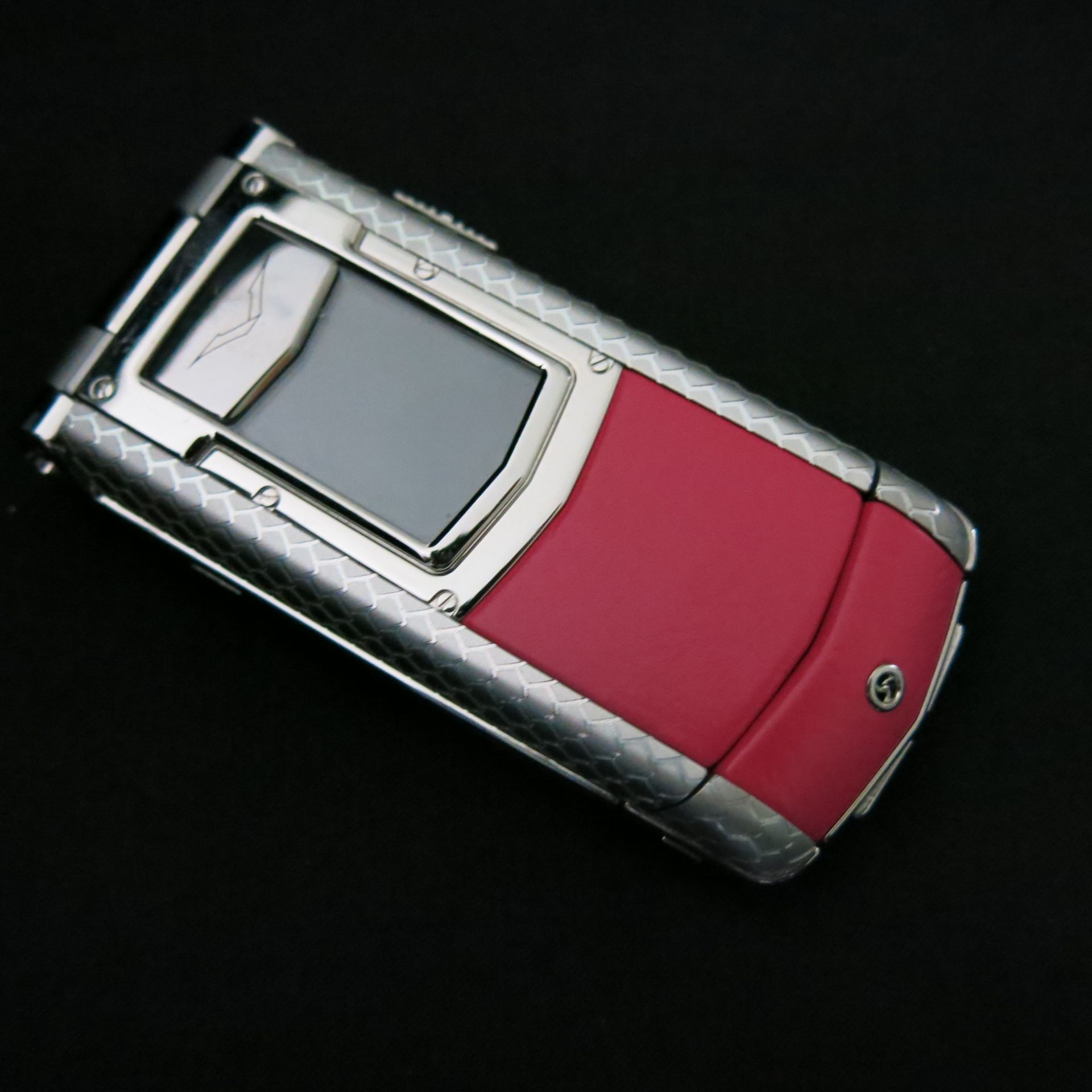 Entire Contents of the VERTU Museum Collection to Include: 105 Various Iconic Phones & Appearance - Image 60 of 106