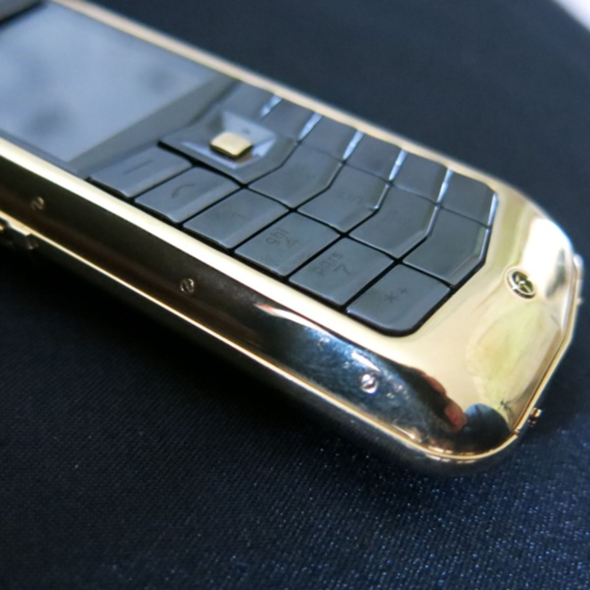 Vertu Constellation Classic with 18kt Yellow Gold Bezel, Back Plate, Select Key & Quarter Turn. - Image 4 of 6
