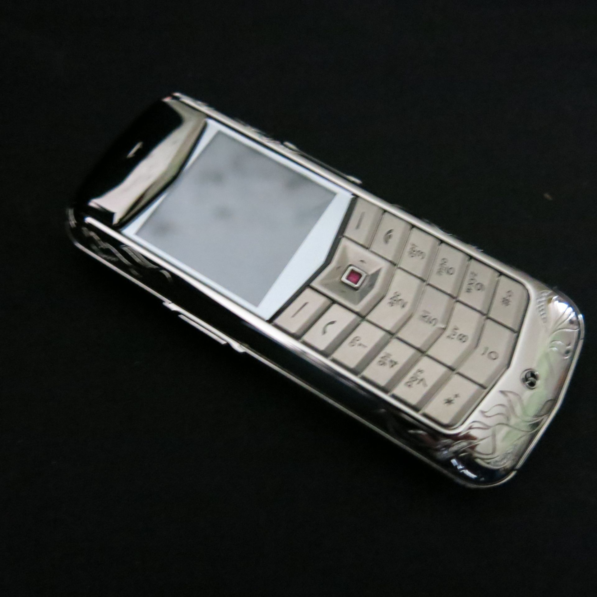 Entire Contents of the VERTU Museum Collection to Include: 105 Various Iconic Phones & Appearance - Image 102 of 106