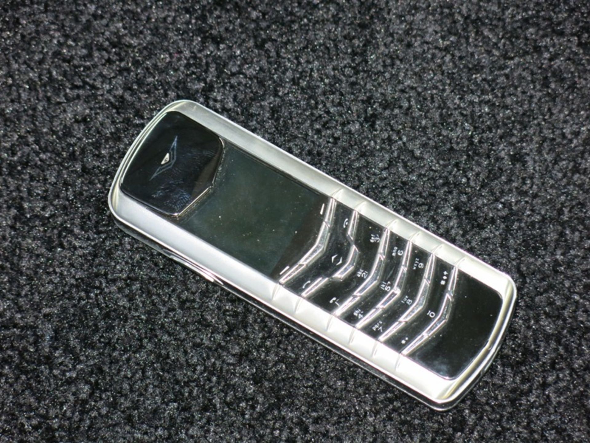 Vertu Signature Classic Phone in 18kt Brushed White Gold with 18kt Polished White Gold Functional - Image 4 of 5