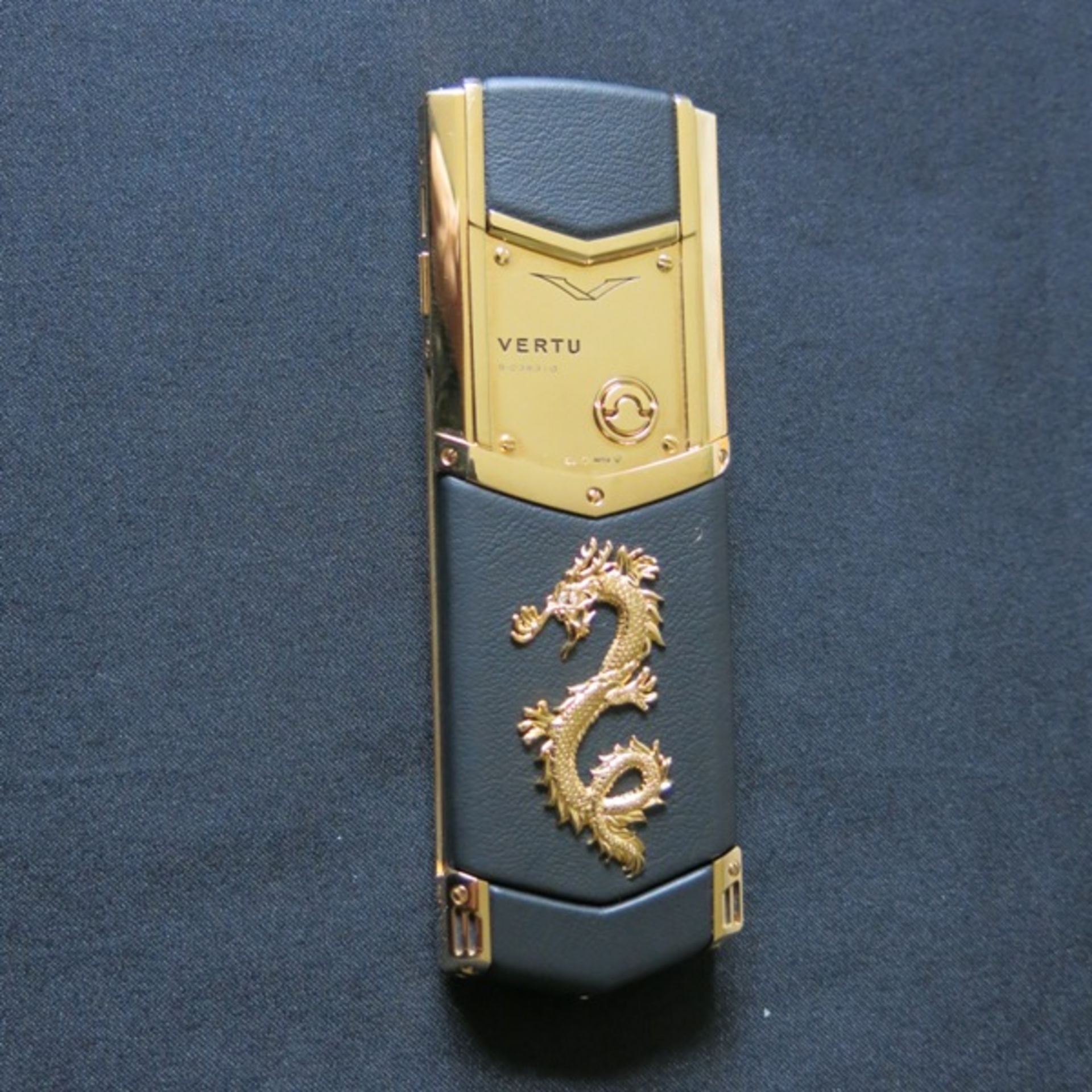 Vertu 18kt Yellow Gold Signature S Phone. Special Edition Dragon with Small Diamond Eyes & - Image 2 of 4