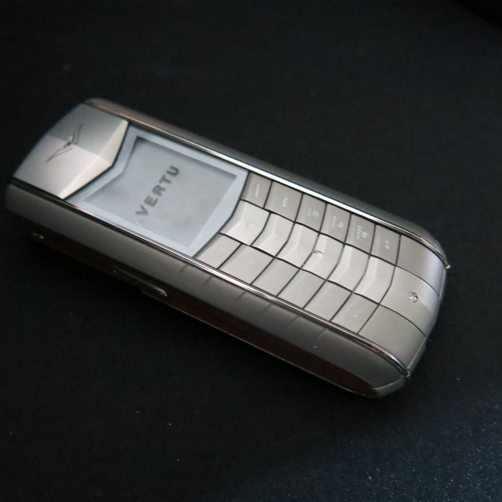 Entire Contents of the VERTU Museum Collection to Include: 105 Various Iconic Phones & Appearance - Image 84 of 106