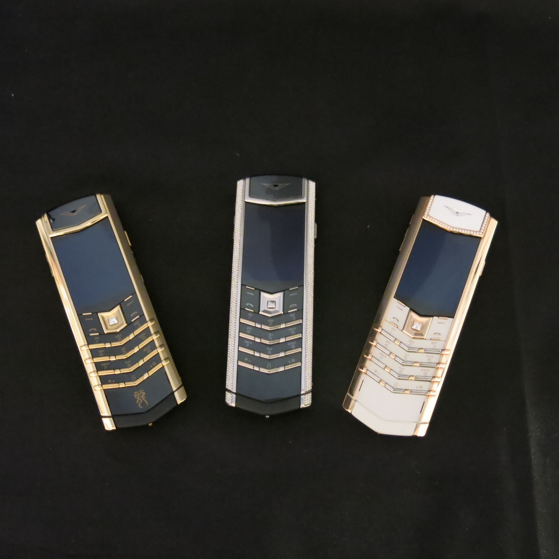 Entire Contents of the VERTU Museum Collection to Include: 105 Various Iconic Phones & Appearance - Image 105 of 106