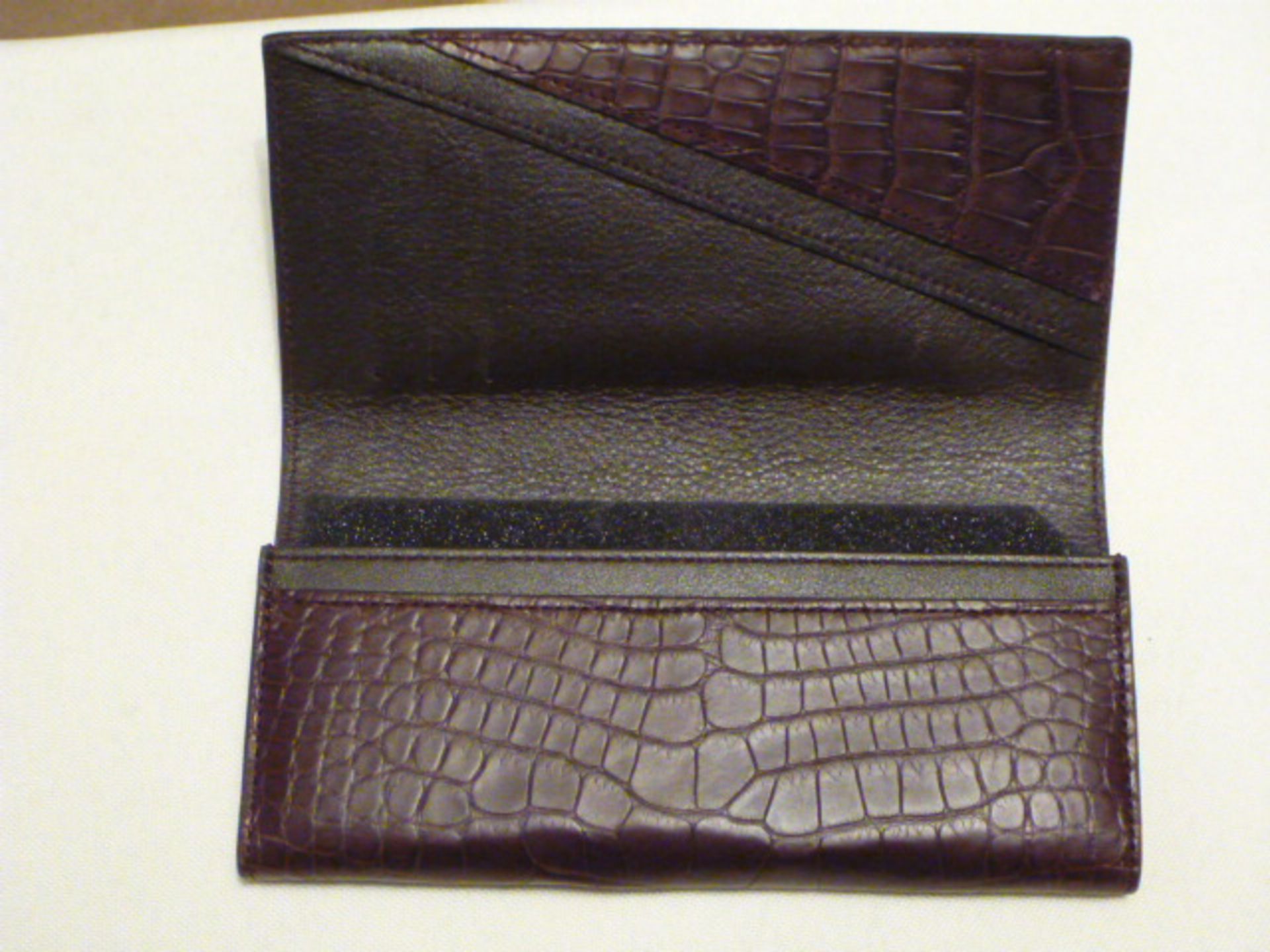 Vertu Titan Alligator Purse Case Cocoa. RRP £2300. New/Boxed. - CITES: This Lot requires the buyer - Image 2 of 2
