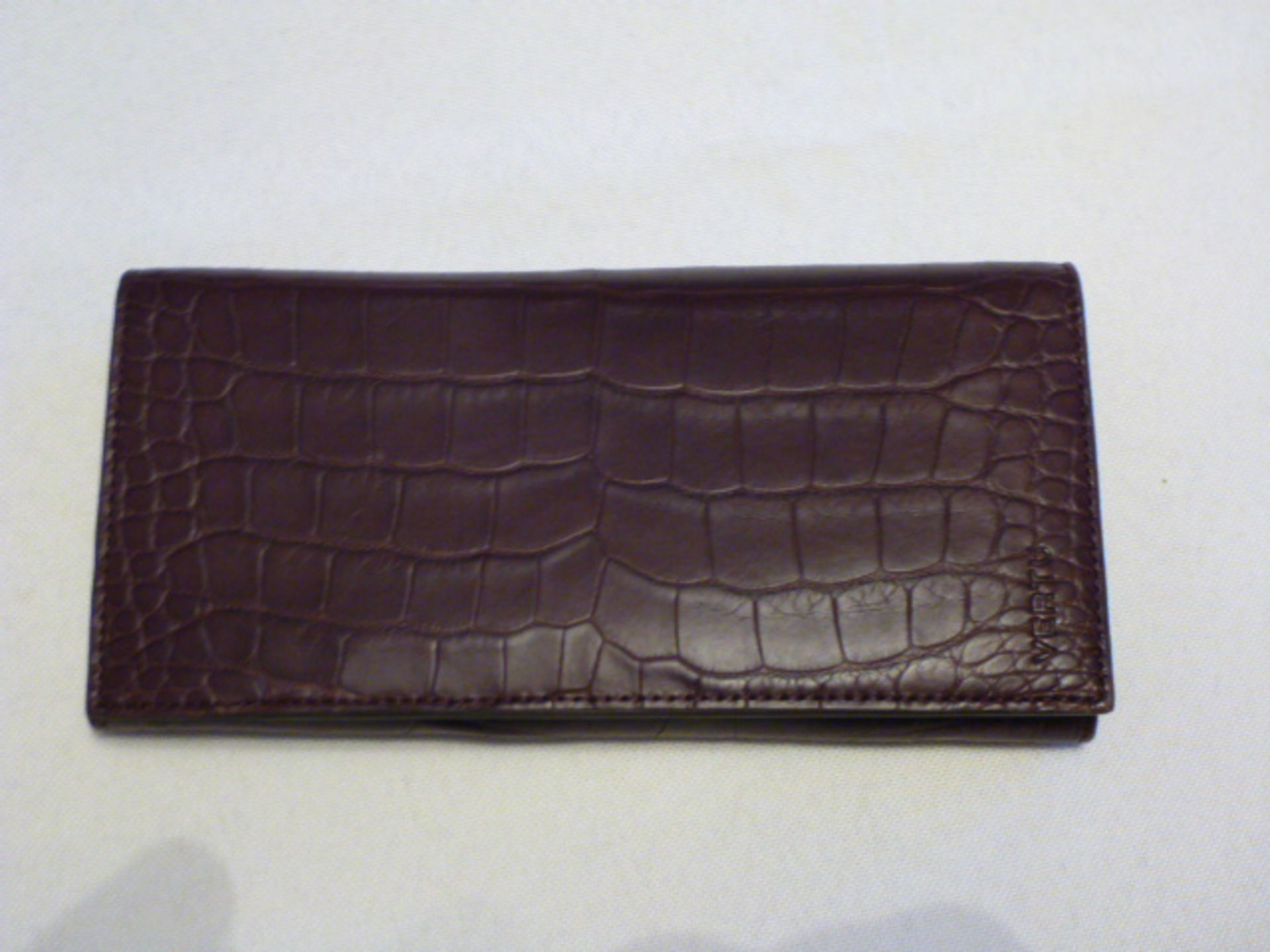 Vertu Titan Alligator Purse Case Cocoa. RRP £2300. New/Boxed. - CITES: This Lot requires the buyer