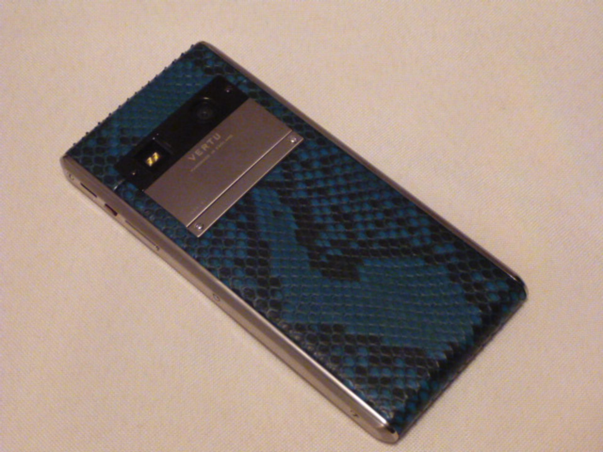 Vertu Aster Touch Phone, Emerald Python Skin Back. S/N 1-032131. Comes with Sales Pack, Charging - Image 2 of 2