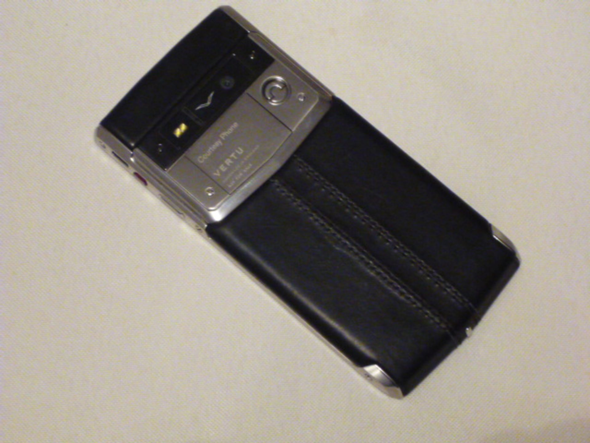 Vertu Signature Touch Jet Calf, Courtesy Phone, S/N E-013126. Tested Working, but without Warranty - Bild 2 aus 2