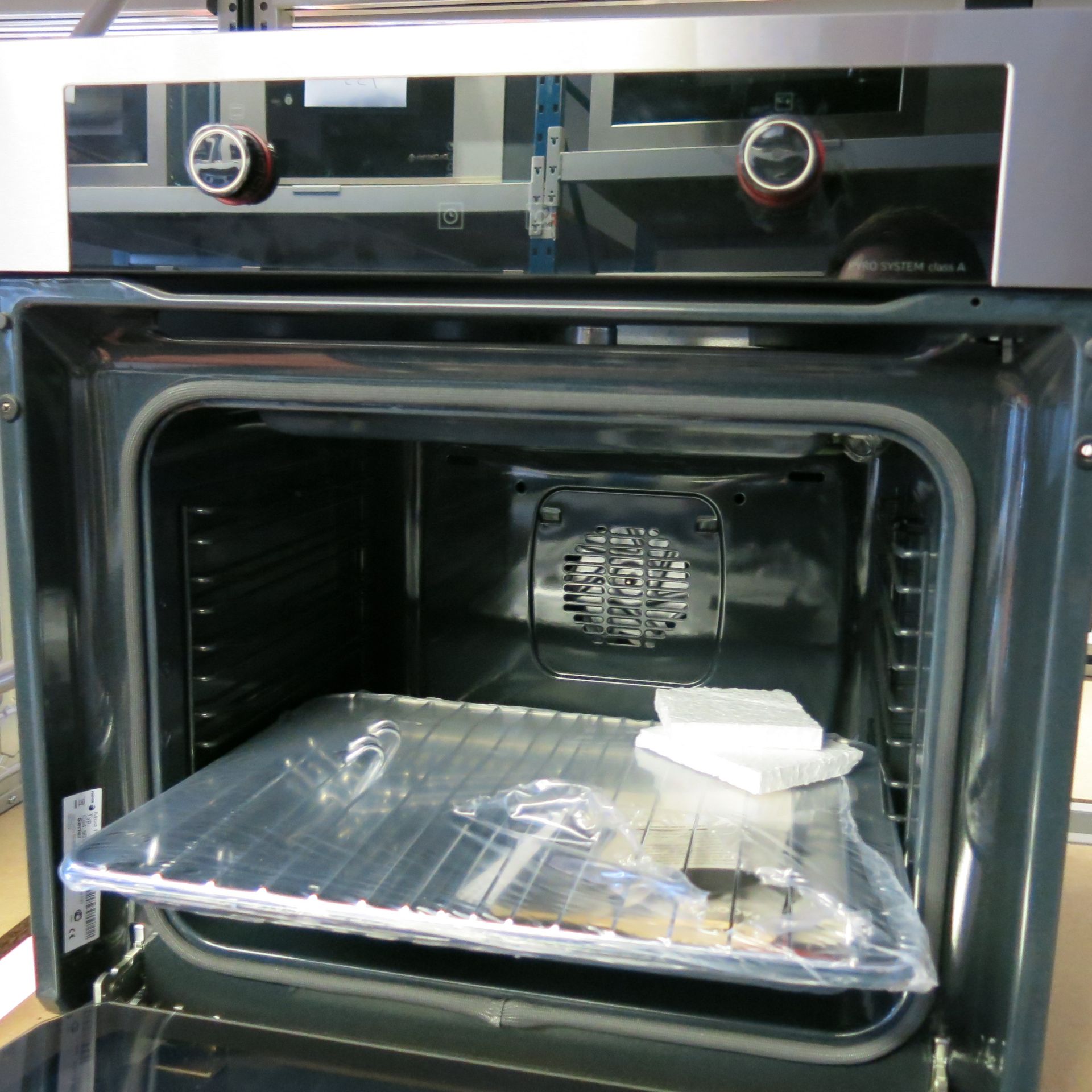 FAGOR Pyrolytic Electric Built In Single Oven, Model FSO1100X. Ex Display with Accessories & Manuals - Image 2 of 4