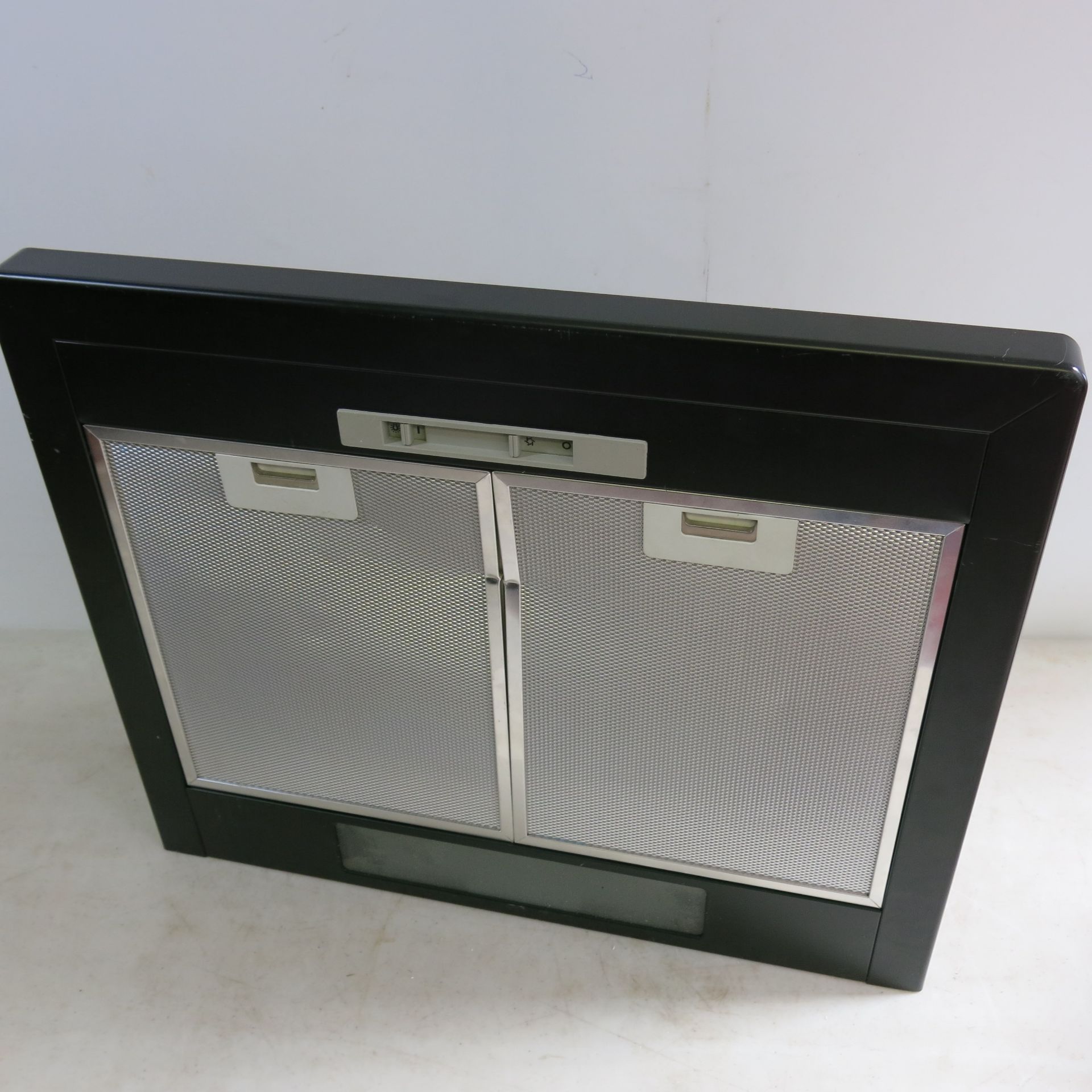 Baumatic 60cm Black Extractor Cooker Hood, Model FCC/2002. Damage to Filters, Ex Display/As Viewed. - Image 3 of 5