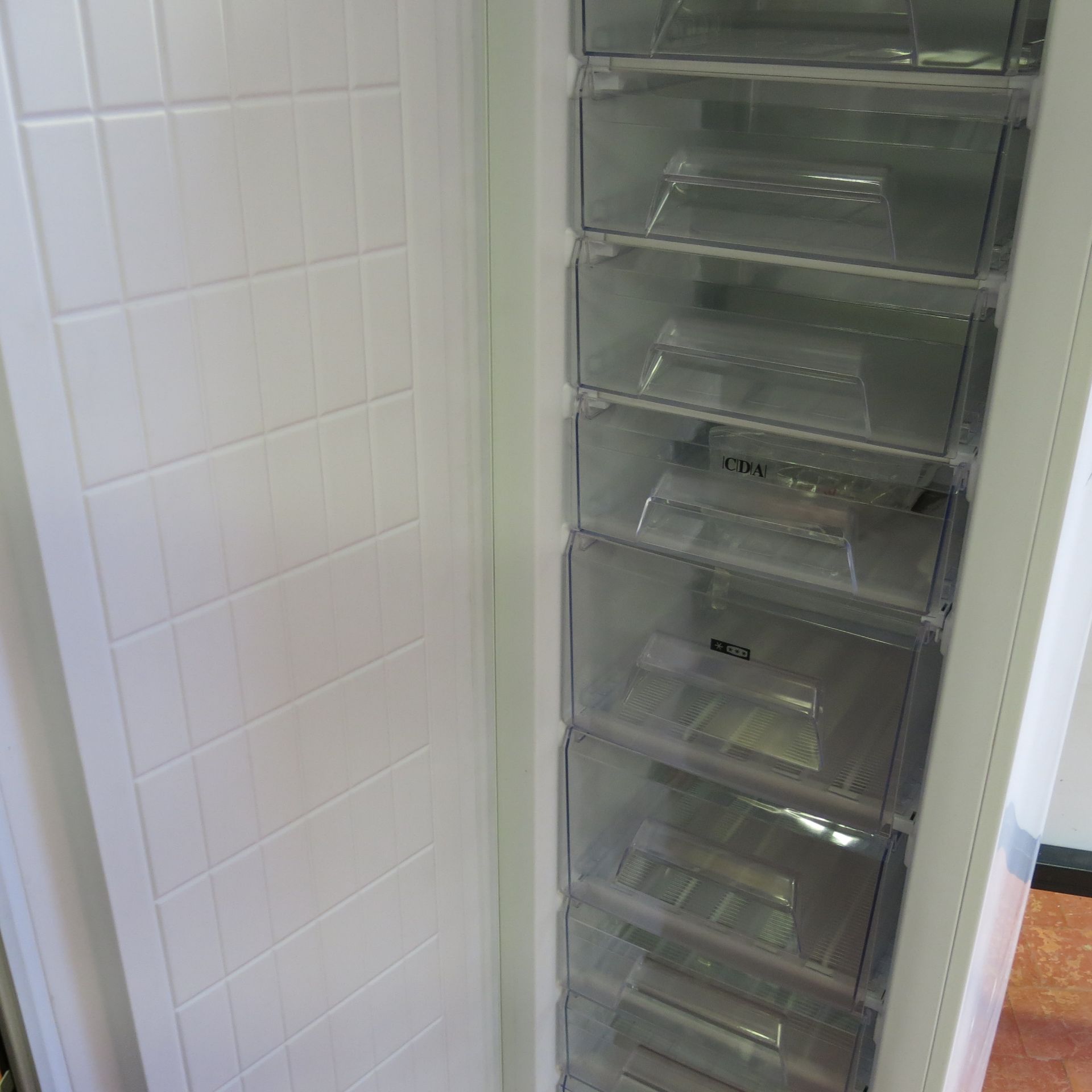 CDA Integrated Freezer, Model FW880/N. Size (H)178cm. Comes with Instruction Manual. Ex Display. - Image 3 of 5