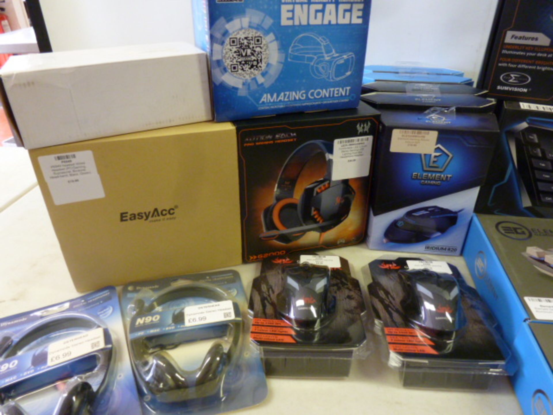 Lot Consisting of 25 Assorted Gaming Accessories to Include: 5 x Element Gaming Mouse, 4 x Element - Image 2 of 10