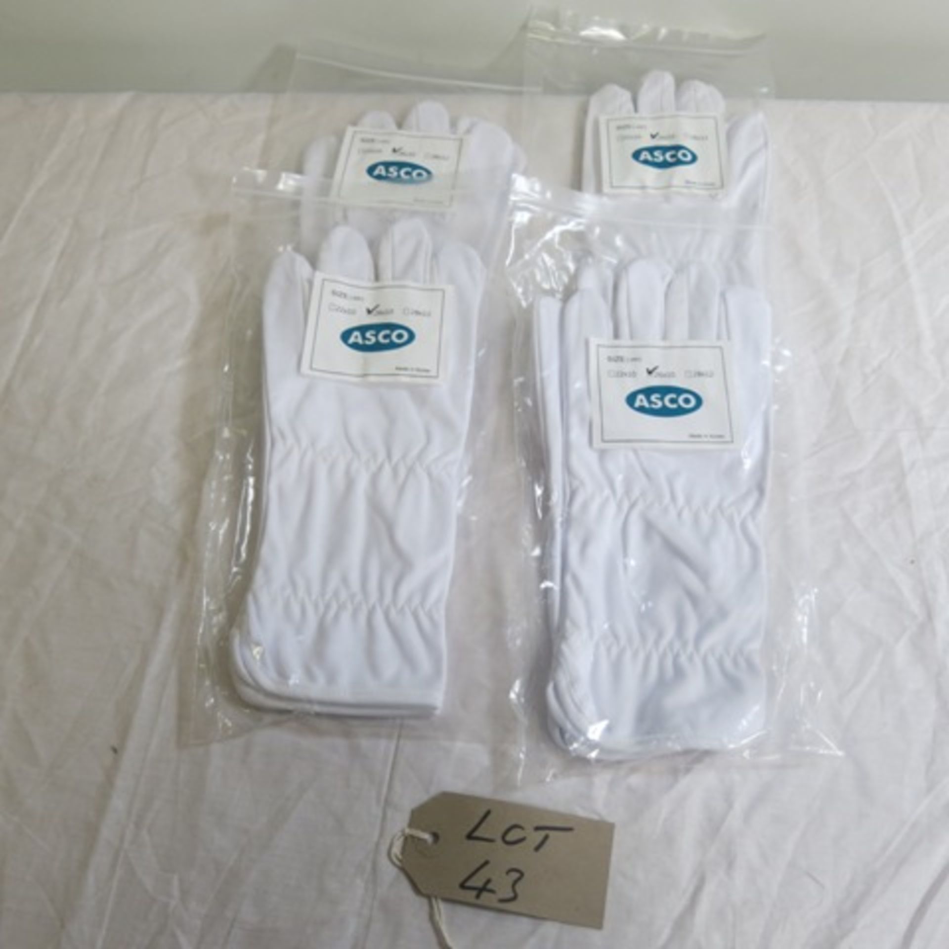 4 x New/Packaged Pairs or Asco Handling Gloves. Size 26 x 10cm.