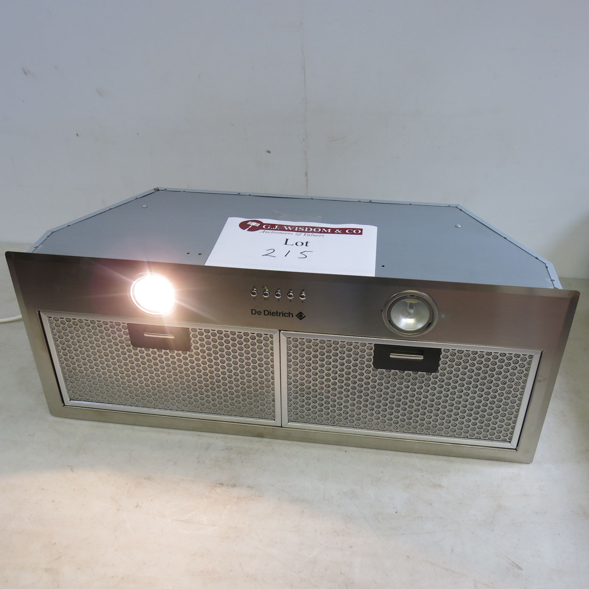 De Dietrich 70cm Integrated Extractor Hood, Model DHG377XP14. Missing Light Cover. Ex Display/As