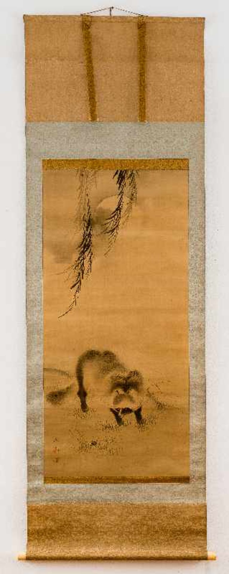 TESSAN (1775 - 1841): VOLLMOND UND TANUKI Malerei mit Tusche auf Seide. Japan, 19. Jh. Im Zentrum