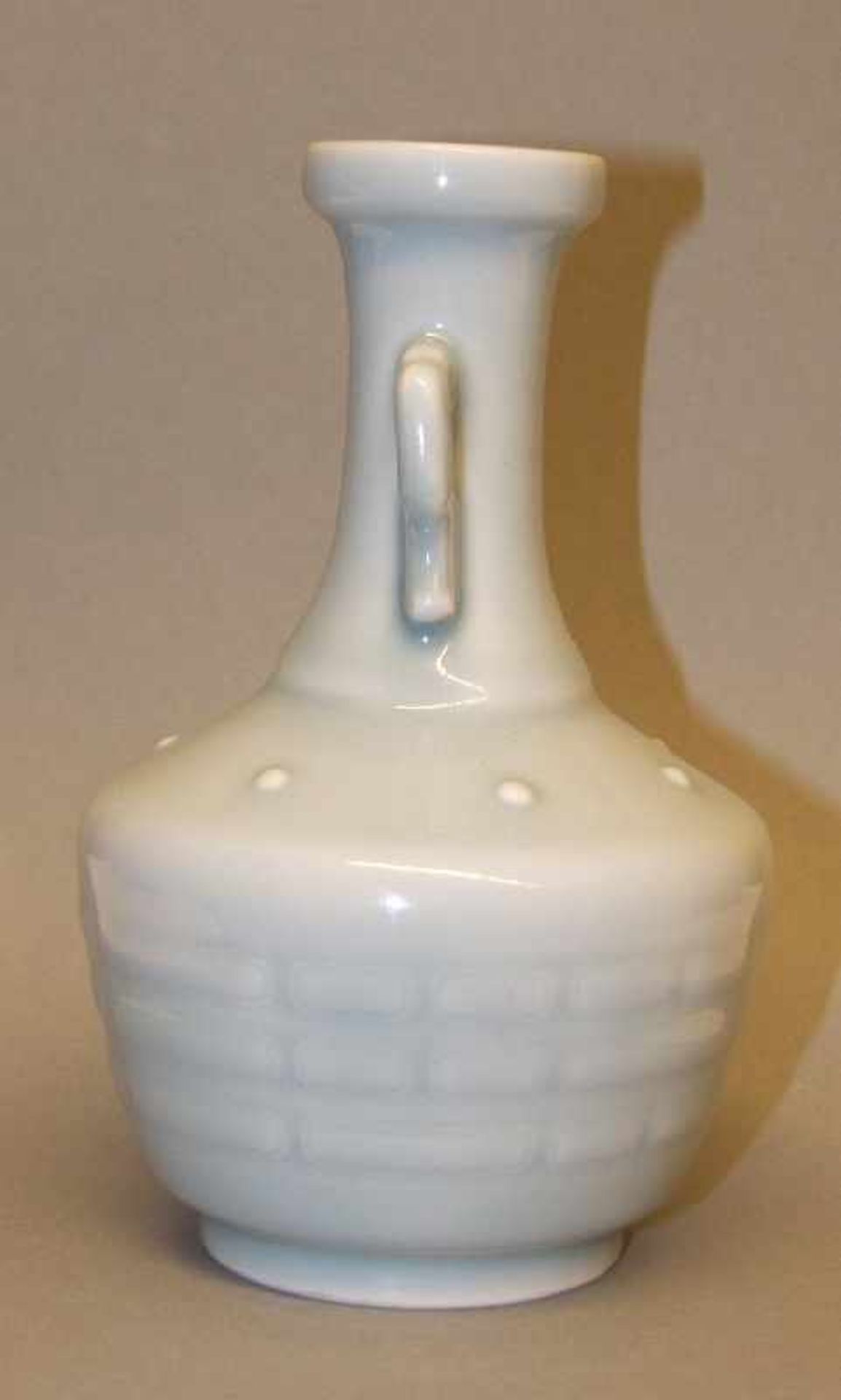 Clair-De-Lune Vase mit den Bagua Porzellan. China, Im Stil Qianlong. Mit Siegelmarke Qianlong Mit - Image 3 of 9