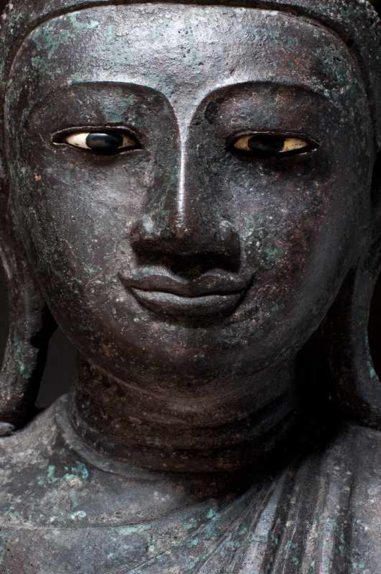 STEHENDER BUDDHA GAUTAMABronze. Burma, 19. bis 20. Jh.Diese Buddhaskulptur ist im Stil von - Image 7 of 8