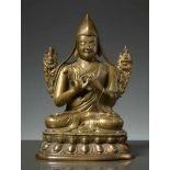 DER GROSSE REFORMATOR TSONGKHAPA Gelbe Bronze mit Vergoldung, Tibet. spätes 18. bis frühes 19. Jh.