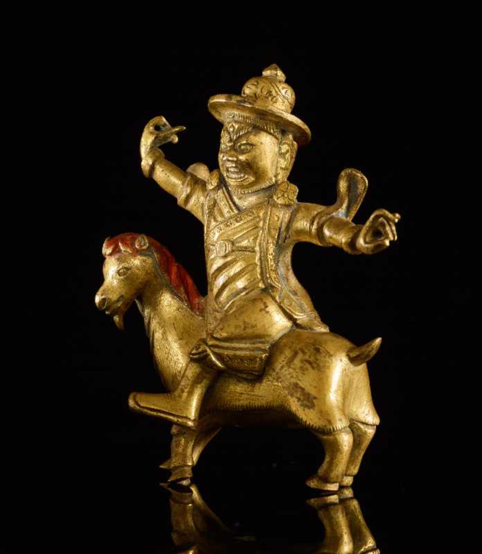 DAMCAN AUF ZIEGENBOCK Feuervergoldete Bronze. Tibet, 18. Jh. Sehr nette kleine, zur Gänze vergoldete - Image 3 of 6