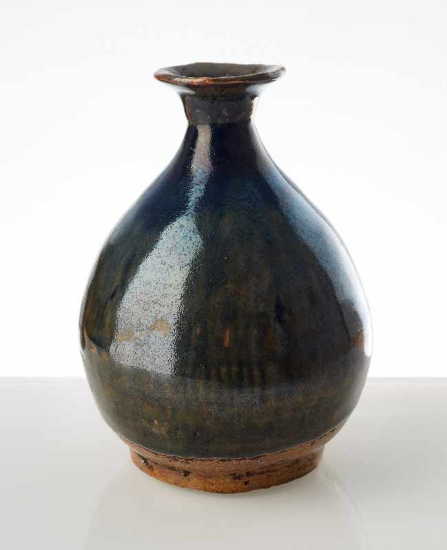 FLASCHENFÖRMIGE VASE Glasierte Keramik. China, möglicherweise Song, 13. Jh. bis danach - Bild 3 aus 6