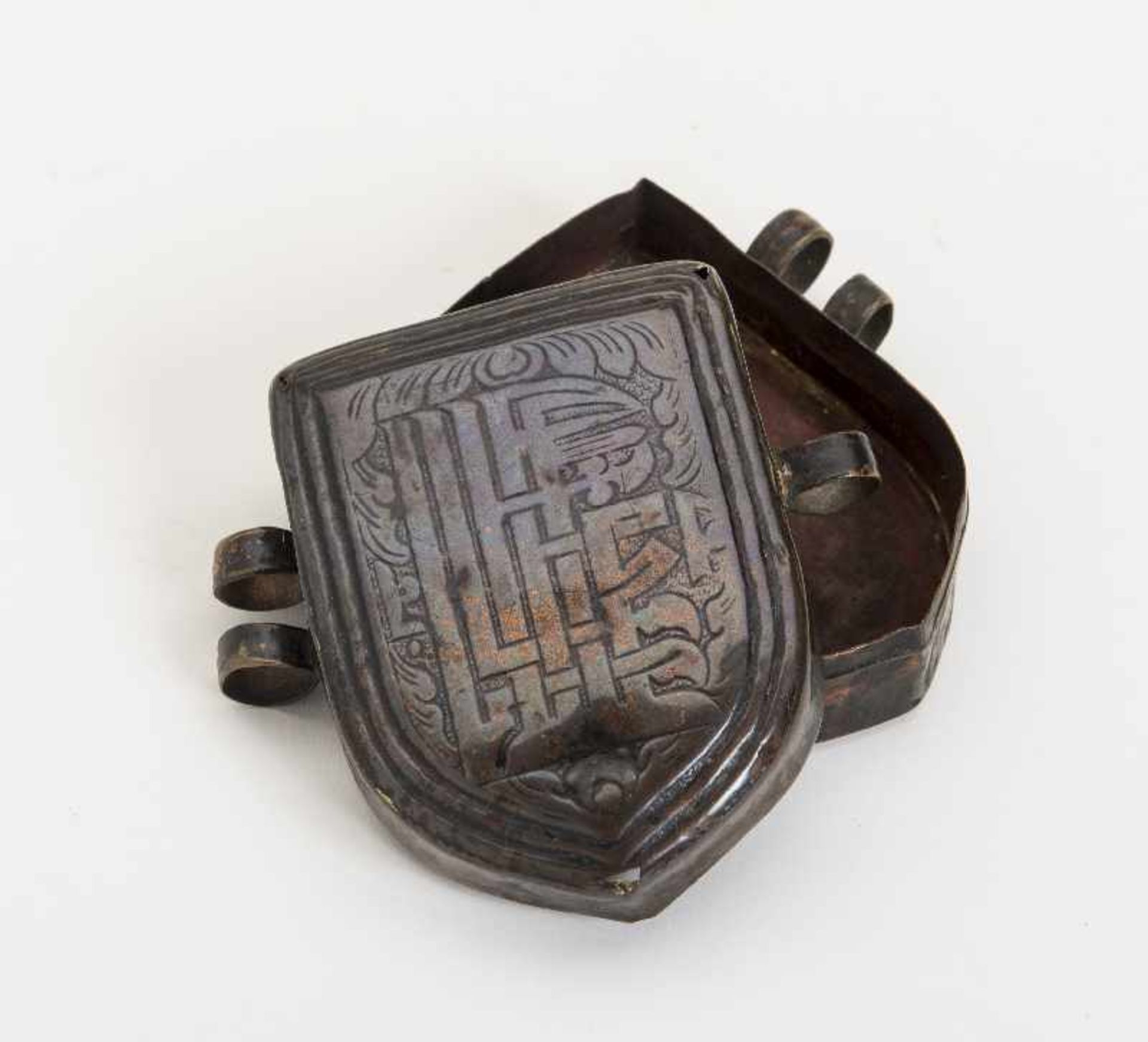 REISEGAU Kupferbronze. Tibet, 19. Jh. Ein Amulett-Behälter Gau, der auf Reisen mitgenommen wurde und - Image 4 of 4