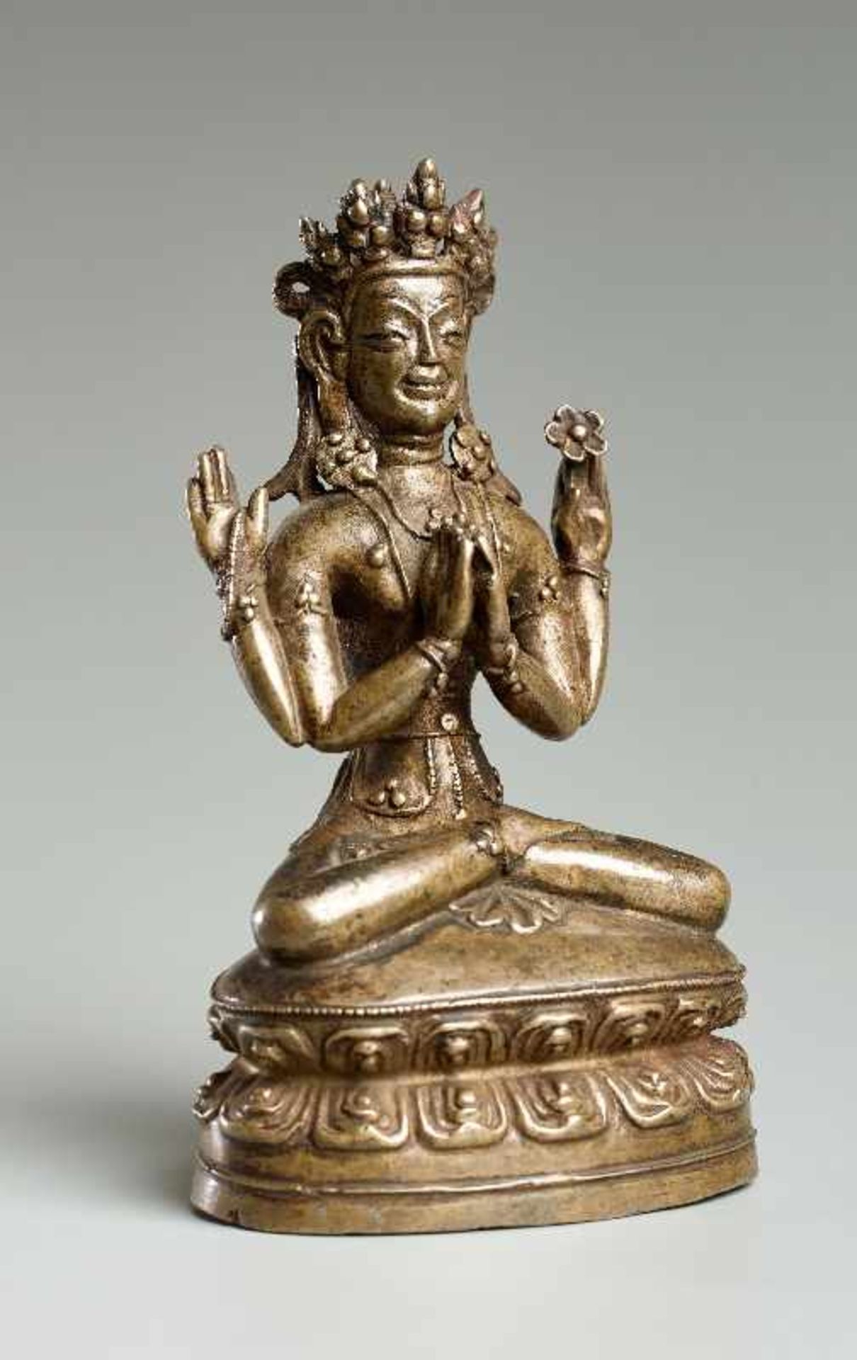 VIERARMIGER SHADAKSHARI LOKESHVARA Bronze. Tibet, 15. Jh. Eine sehr gute und selten alte Bronze, die - Image 3 of 6