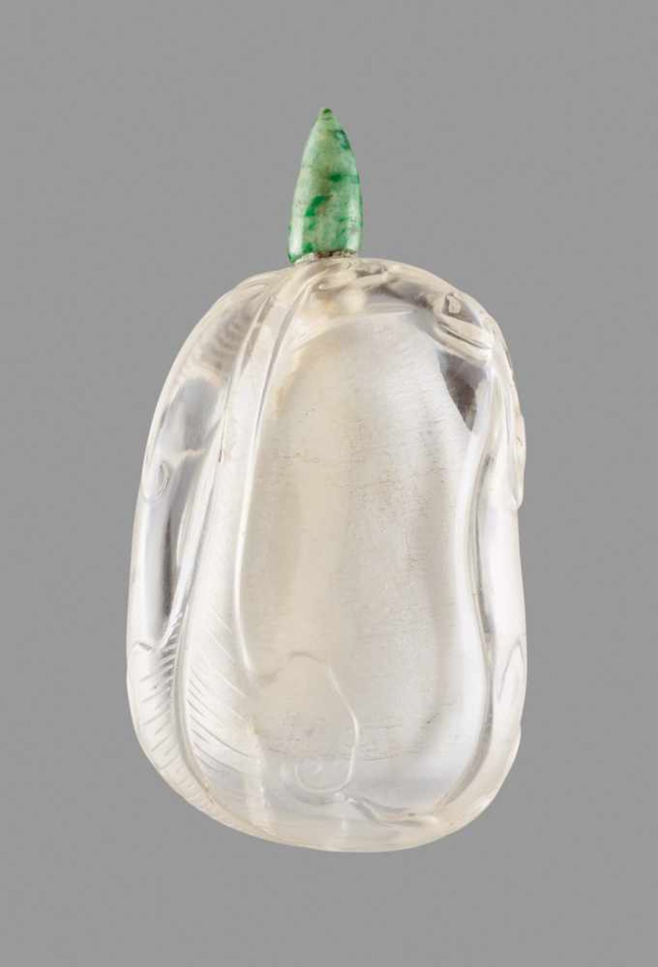 A CRYSTAL 'GOURD AND VINE' SNUFF BOTTLE, EARLY 19TH CENTURY Rock crystal of pure translucent - Image 2 of 6