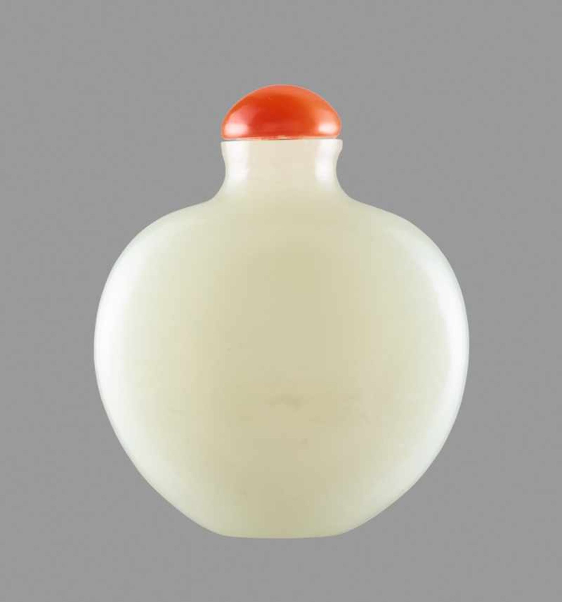 A PLAIN WHITE JADE SNUFF BOTTLE, QING DYNASTY, 18TH/19TH CENTURY Plain white nephrite with tiny