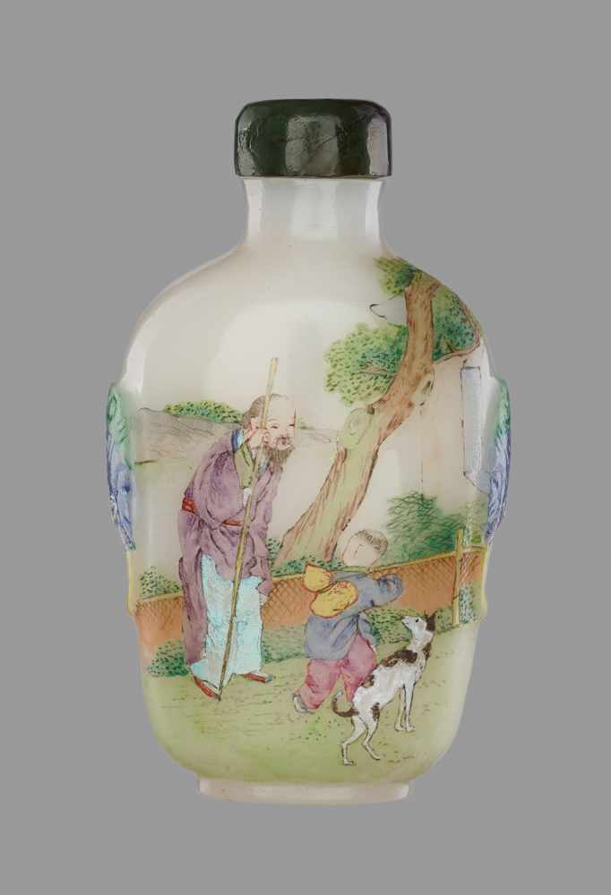 A ‘FAMILLE ROSE’ ENAMELLED AND CARVED WHITE GLASS GUYUE XUAN SNUFF BOTTLEMolded and carved opaque - Image 2 of 6