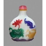 A FIVE-COLOR OVERLAY MILKY-WHITE 'FISH AND BAT' GLASS SNUFF BOTTLE, QING DYNASTY, QIANLONG / JIAQING