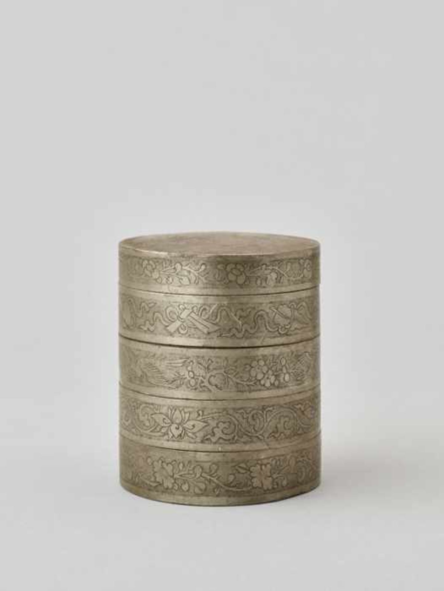 AN ENGRAVED FIVE-STORY PEWTER COSMETICS BOX, QING DYNASTY The five sections neatly incised and - Image 3 of 5