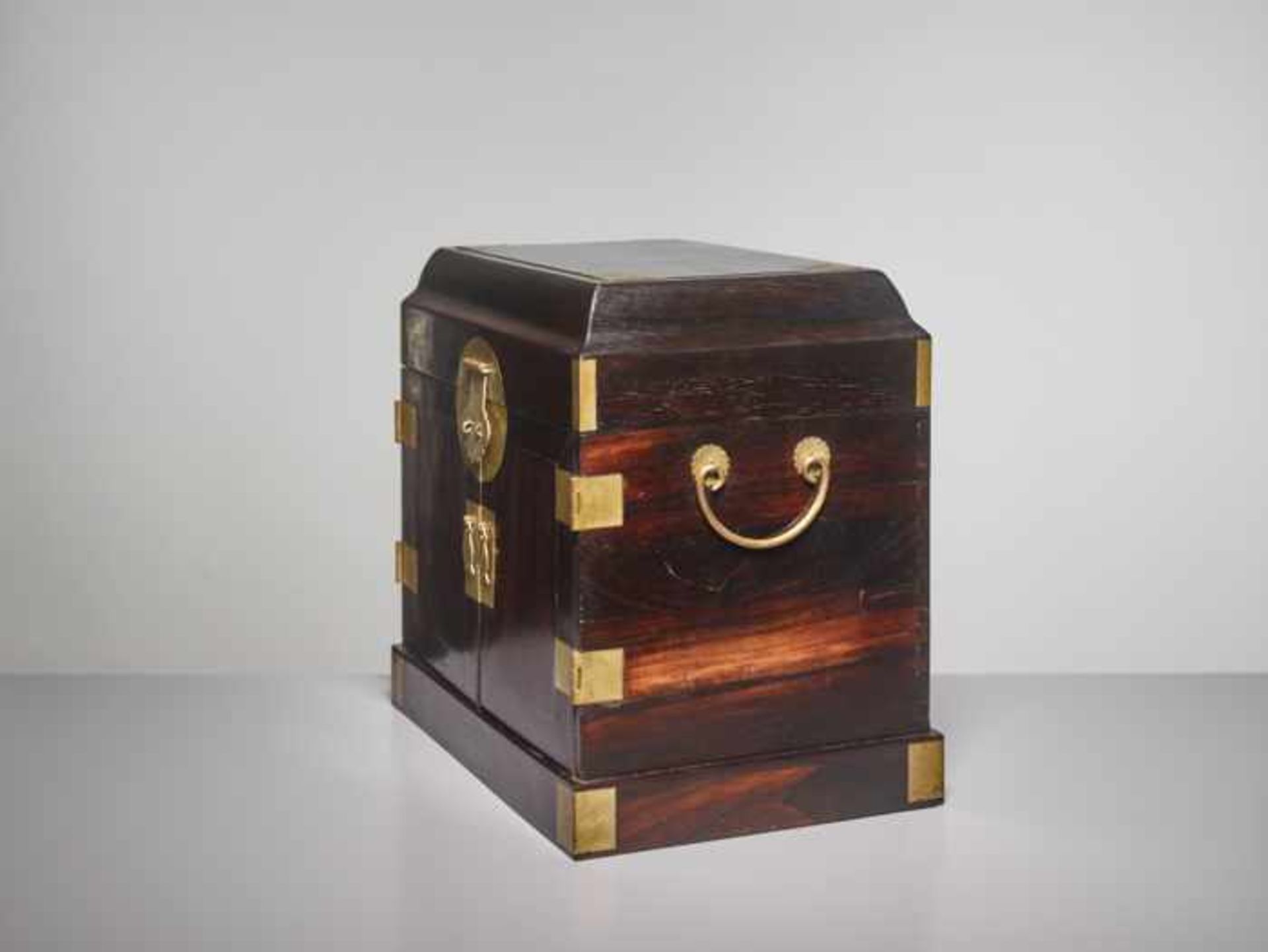 A LARGE ZITAN PORTABLE CHEST, GUANPIXIANG Dark brown ‘Zitan’ wood, brass fittings. China, 18th - Image 3 of 7