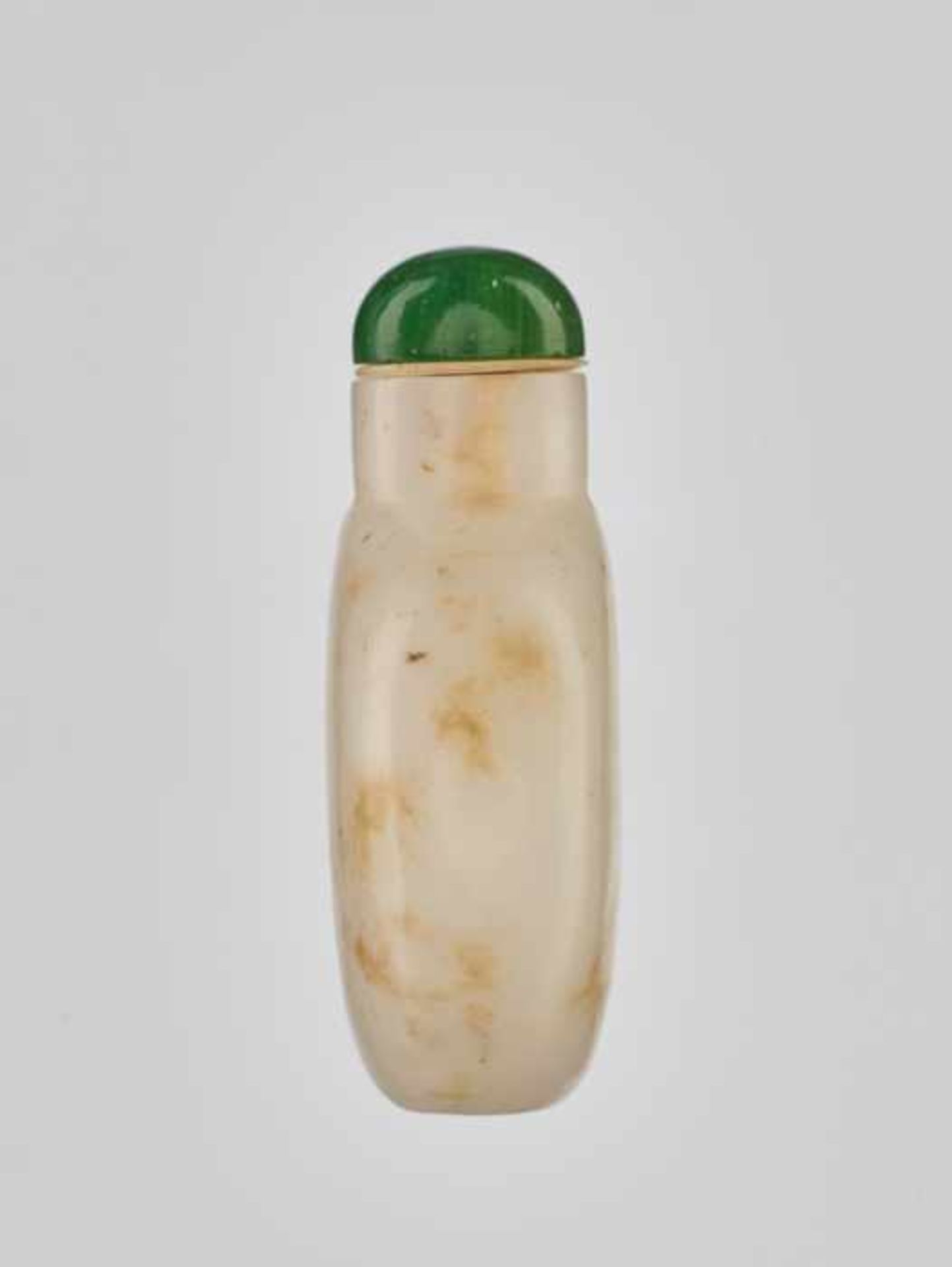 A PLAIN WHITE AND RUSSET CALCITE BOTTLE, 1780-1860 Opaque white calcite with russet streaks and - Image 3 of 6