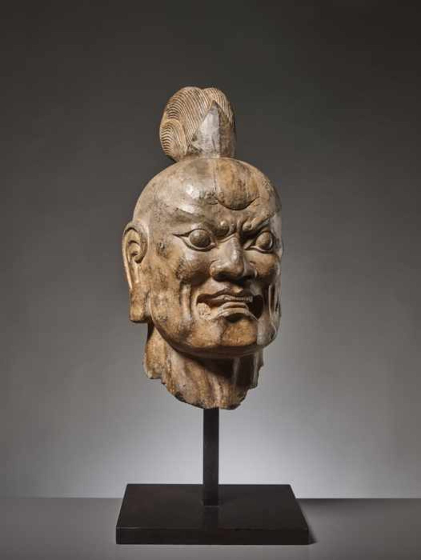 OVER-LIFESIZE LIMESTONE HEAD OF A TIANWANG GUARDIAN GOD, CHINA, TANG DYNASTY Sculpted and carved - Image 4 of 8