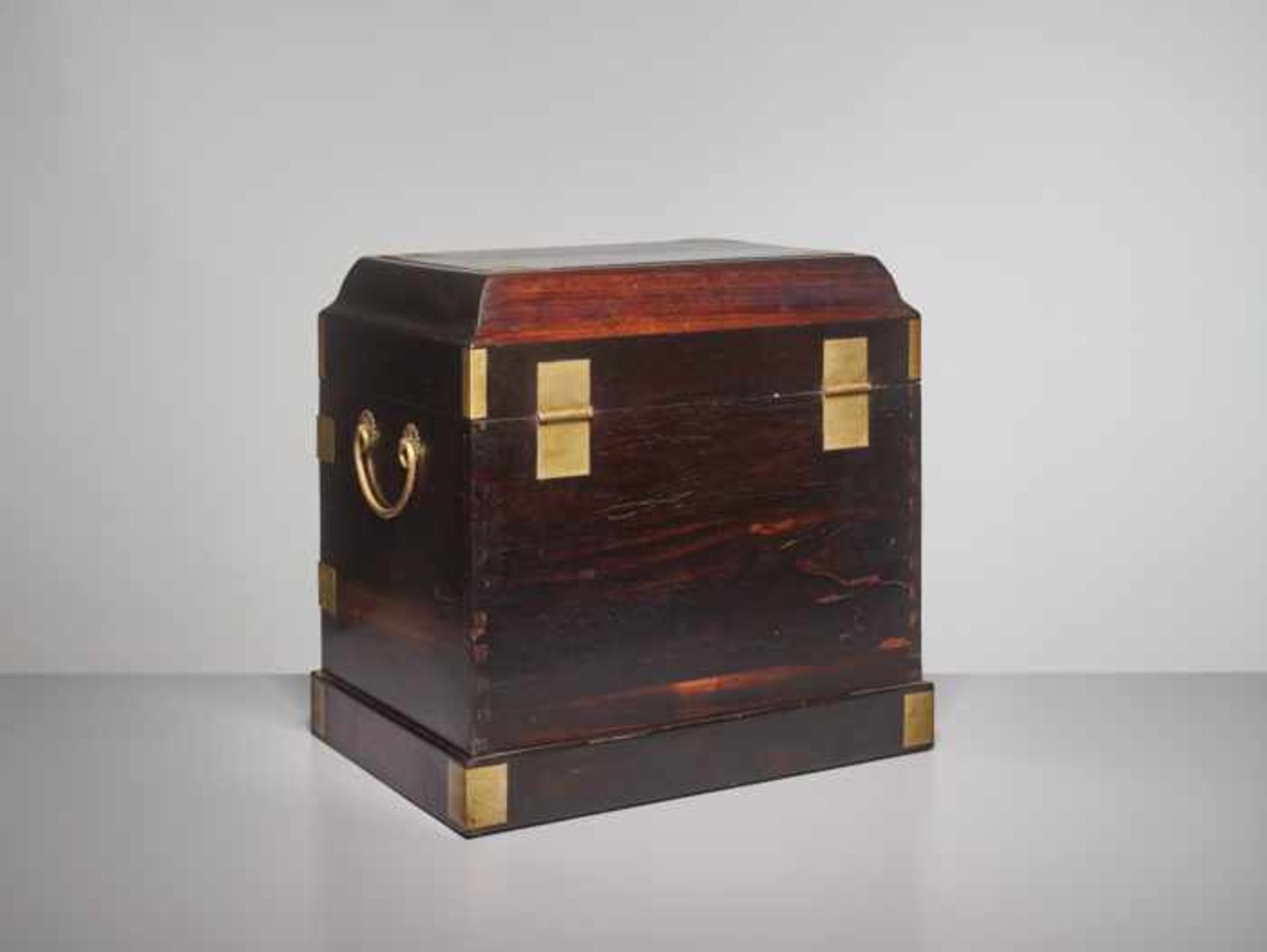A LARGE ZITAN PORTABLE CHEST, GUANPIXIANG Dark brown ‘Zitan’ wood, brass fittings. China, 18th - Image 4 of 7